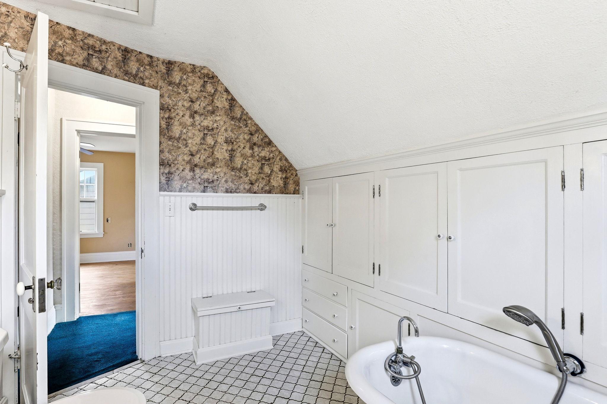 View of Residential at 4334 Stevens Avenue, Minneapolis MN 55409, Minneapolis (19 of 29) - Mike Wilen | Minnesota Team Real Estate