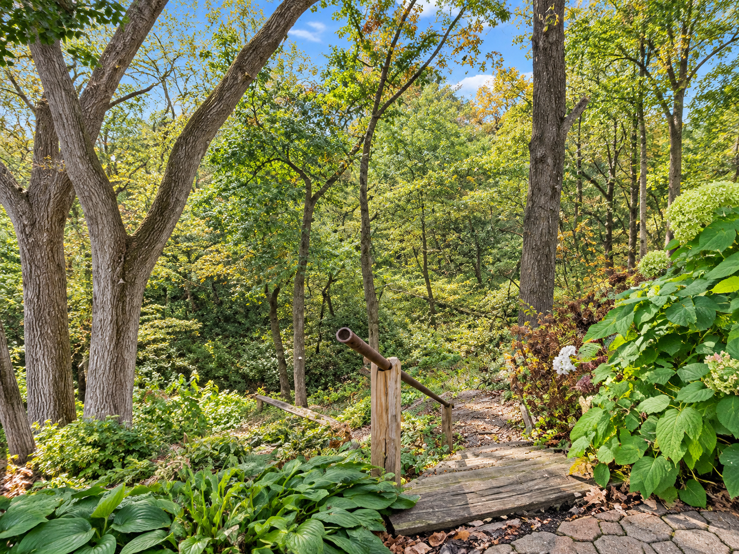 View of Residential at 9551 Riverview Road, Eden Prairie MN 55347, Eden Prairie (18 of 25) - Mike Wilen | Minnesota Team Real Estate