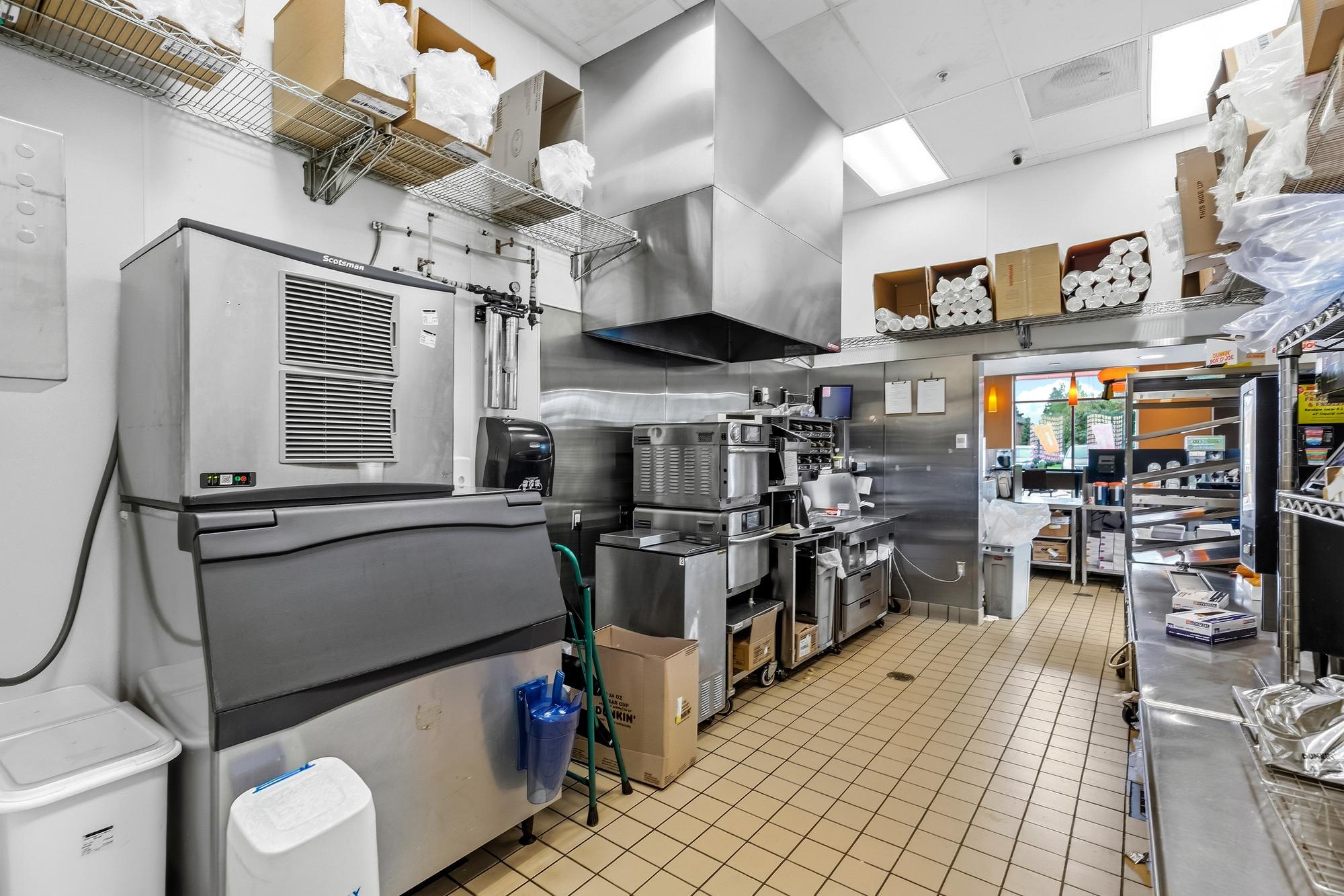 View of Commercial Sale at 9599 Zachary Lane, Maple Grove MN 55369, Maple Grove (21 of 34) - Mike Wilen | Minnesota Team Real Estate