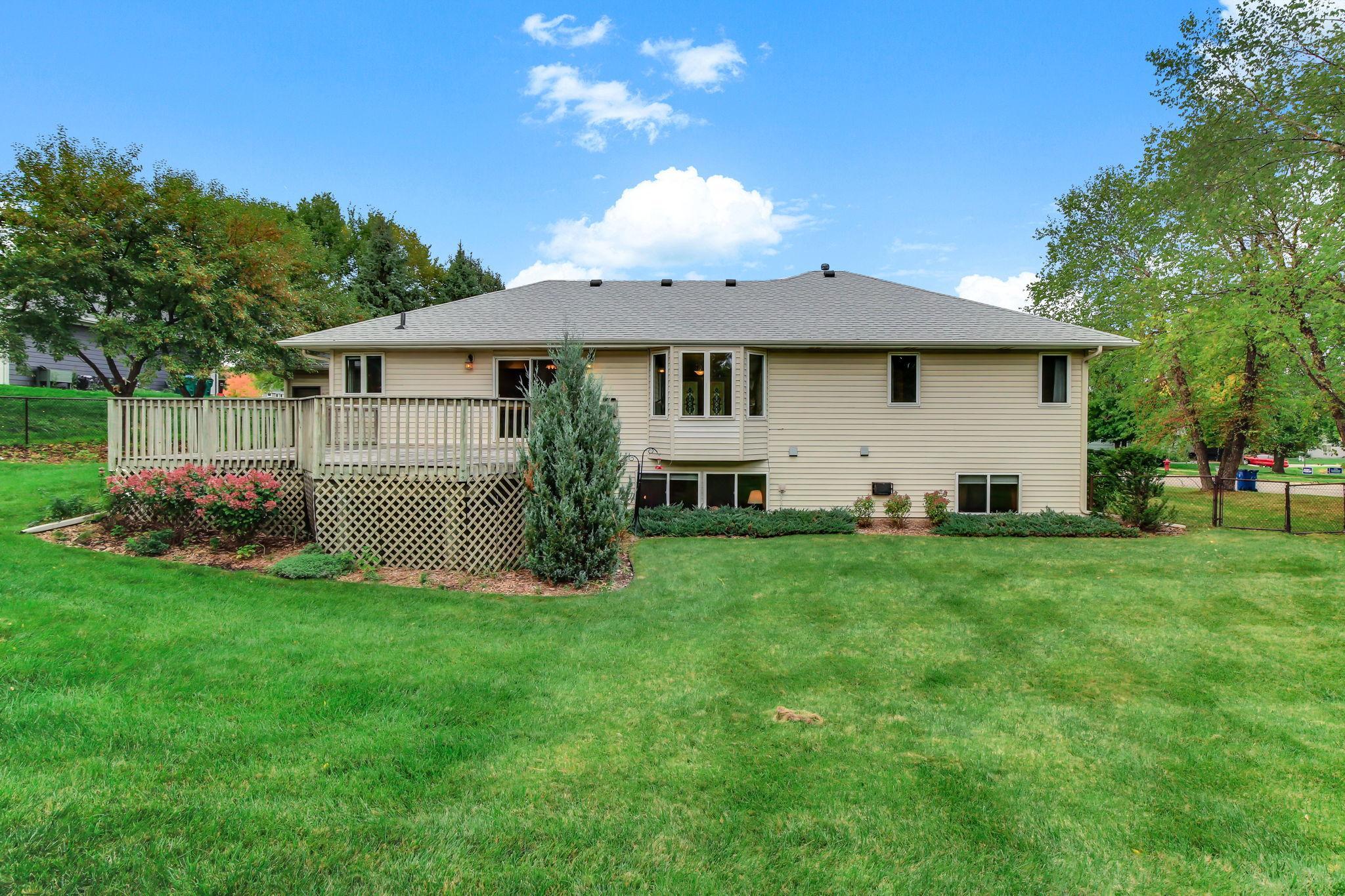 View of Residential at 2646 Shadow Lane, Chaska MN 55318, Chaska (30 of 33) - Mike Wilen | Minnesota Team Real Estate