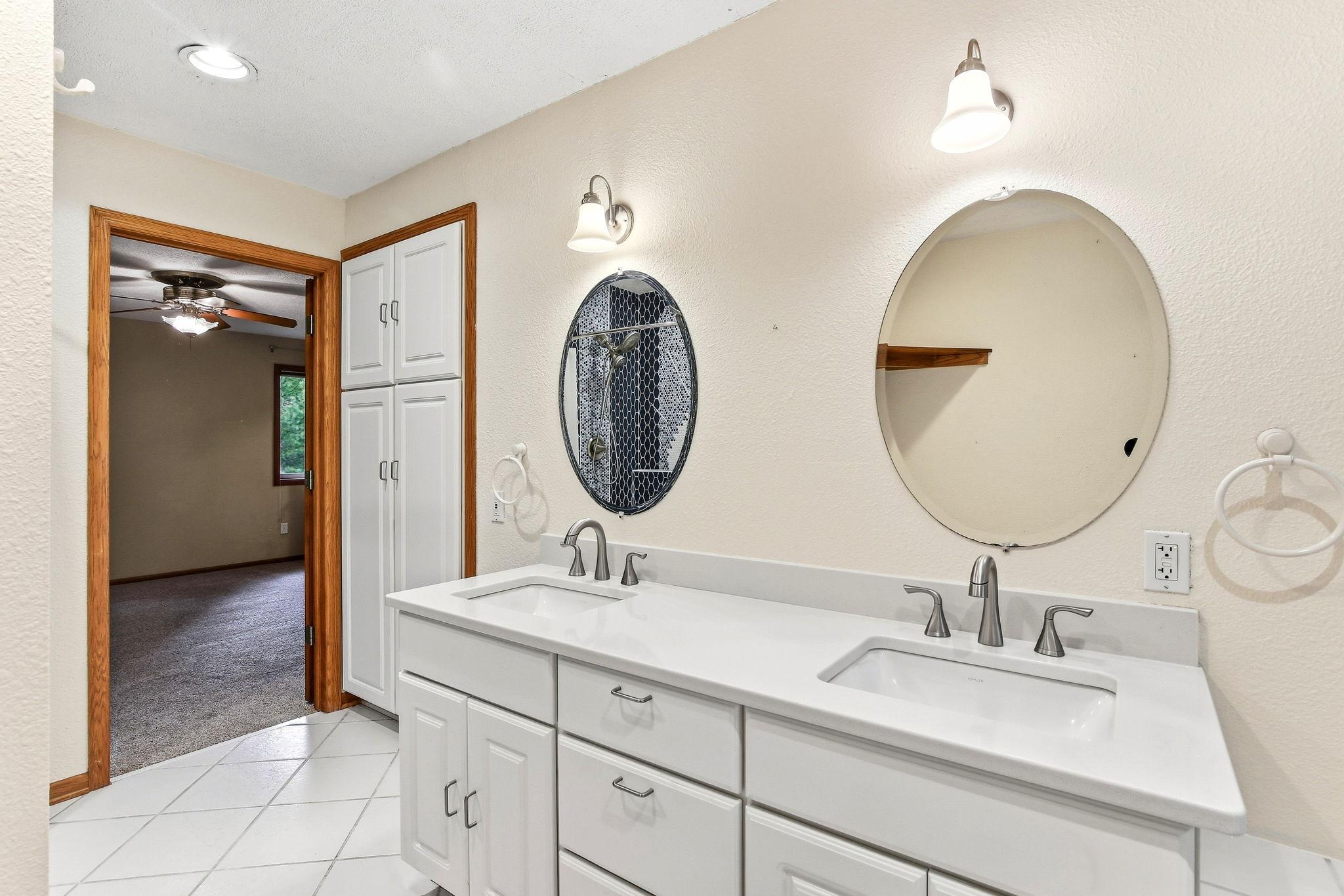 View of Residential at 2646 Shadow Lane, Chaska MN 55318, Chaska (17 of 33) - Mike Wilen | Minnesota Team Real Estate