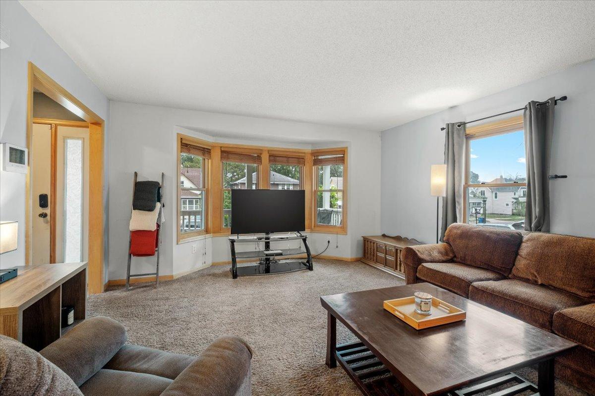 View of Residential at 220 Baker Street, Saint Paul MN 55107, Saint Paul (6 of 24) - Mike Wilen | Minnesota Team Real Estate