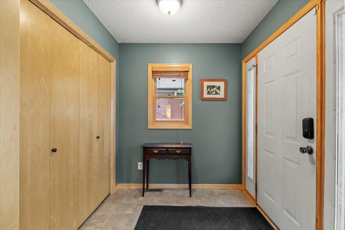 View of Residential at 220 Baker Street, Saint Paul MN 55107, Saint Paul (3 of 24) - Mike Wilen | Minnesota Team Real Estate