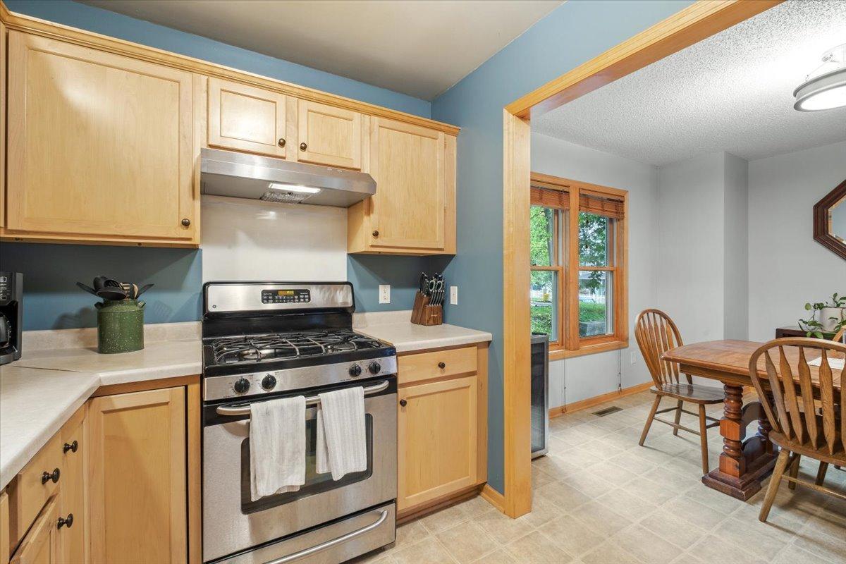 View of Residential at 220 Baker Street, Saint Paul MN 55107, Saint Paul (10 of 24) - Mike Wilen | Minnesota Team Real Estate