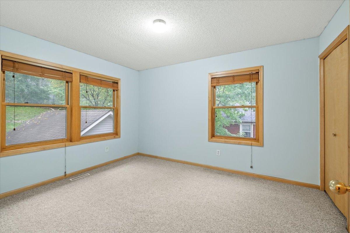 View of Residential at 220 Baker Street, Saint Paul MN 55107, Saint Paul (16 of 24) - Mike Wilen | Minnesota Team Real Estate