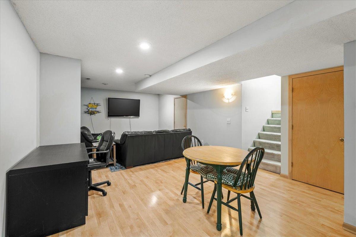 View of Residential at 220 Baker Street, Saint Paul MN 55107, Saint Paul (19 of 24) - Mike Wilen | Minnesota Team Real Estate