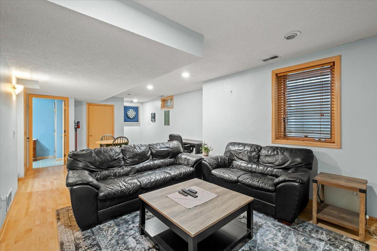 View of Residential at 220 Baker Street, Saint Paul MN 55107, Saint Paul (17 of 24) - Mike Wilen | Minnesota Team Real Estate