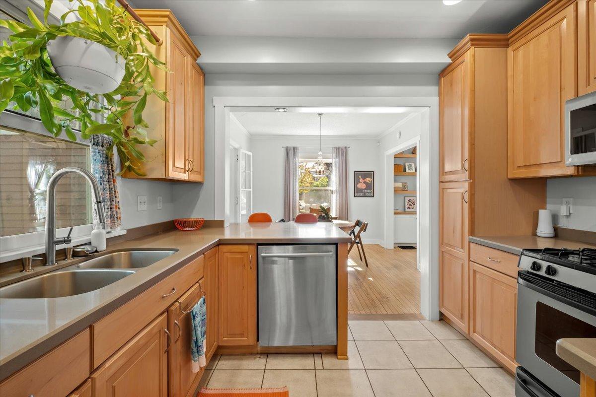 View of Residential at 2637 2nd Avenue, Minneapolis MN 55408, Minneapolis (10 of 25) - Mike Wilen | Minnesota Team Real Estate