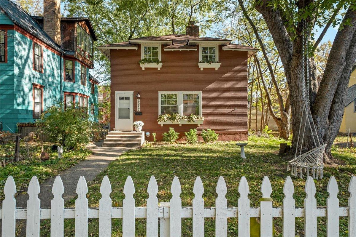 View of Single Family at 2637 2nd Avenue, Minneapolis - Mike Wilen | Minnesota Team Real Estate