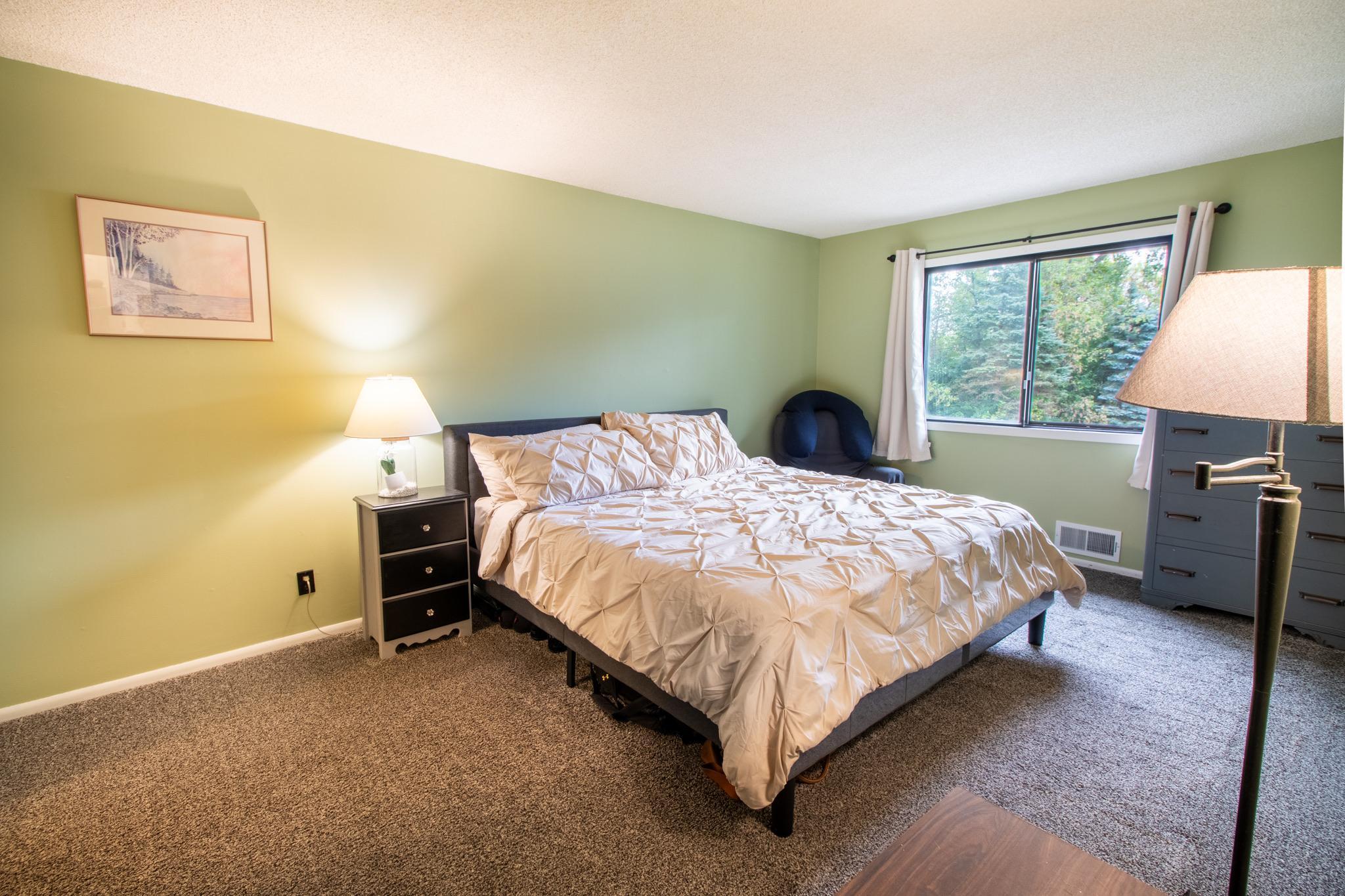 View of Residential at 2817 Wimbledon Ridge, Woodbury MN 55125, Woodbury (8 of 26) - Mike Wilen | Minnesota Team Real Estate