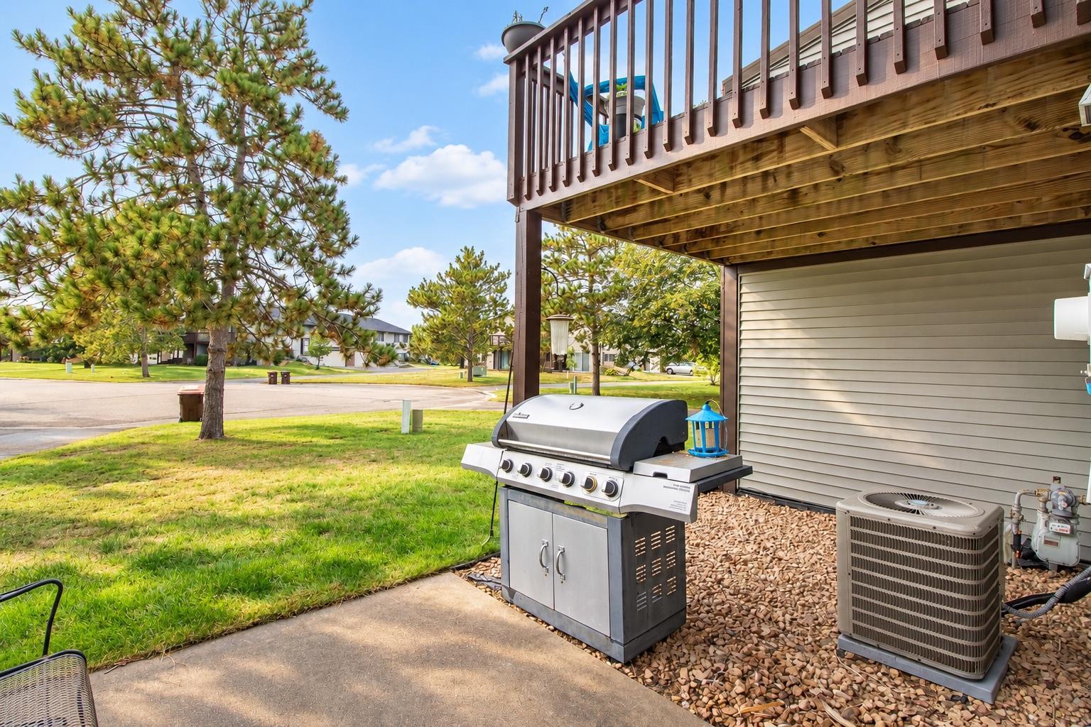 View of Residential at 2817 Wimbledon Ridge, Woodbury MN 55125, Woodbury (24 of 26) - Mike Wilen | Minnesota Team Real Estate