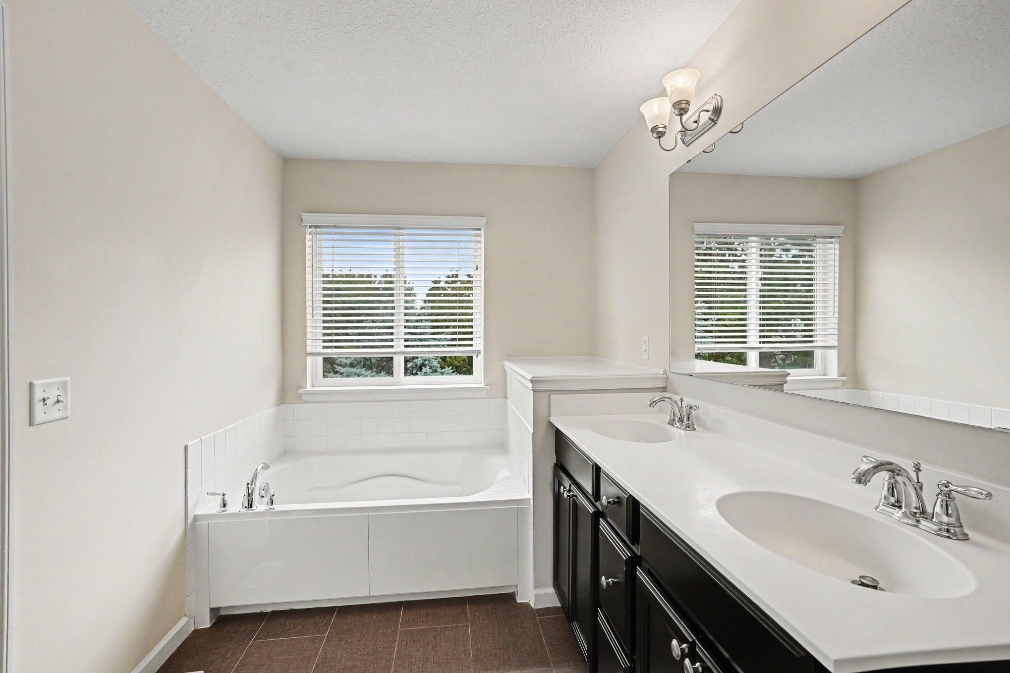 View of Residential at 12516 Naples Street #D, Blaine MN 55449, Blaine (25 of 27) - Mike Wilen | Minnesota Team Real Estate