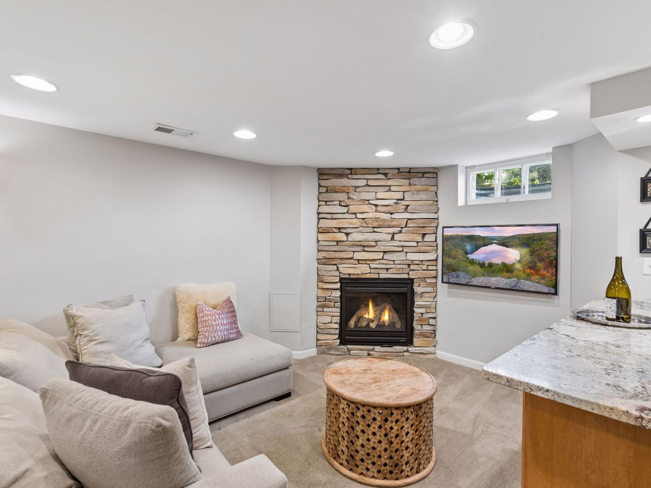 View of Residential at 5525 Upton Avenue, Minneapolis MN 55410, Minneapolis (31 of 48) - Mike Wilen | Minnesota Team Real Estate