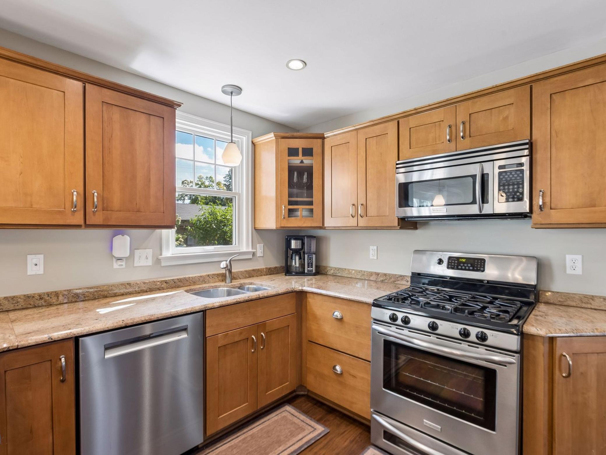 View of Residential at 5525 Upton Avenue, Minneapolis MN 55410, Minneapolis (13 of 48) - Mike Wilen | Minnesota Team Real Estate