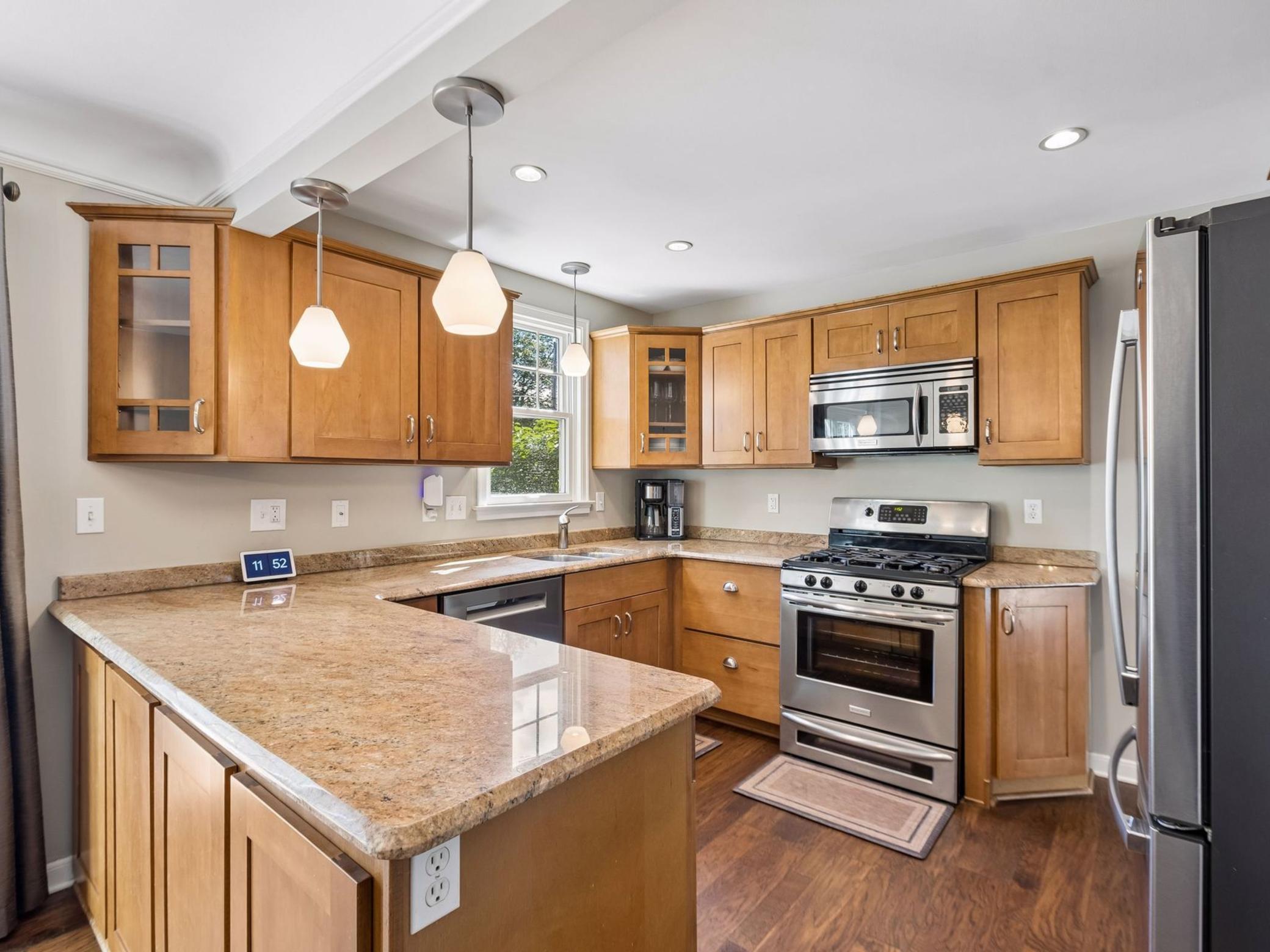 View of Residential at 5525 Upton Avenue, Minneapolis MN 55410, Minneapolis (11 of 48) - Mike Wilen | Minnesota Team Real Estate