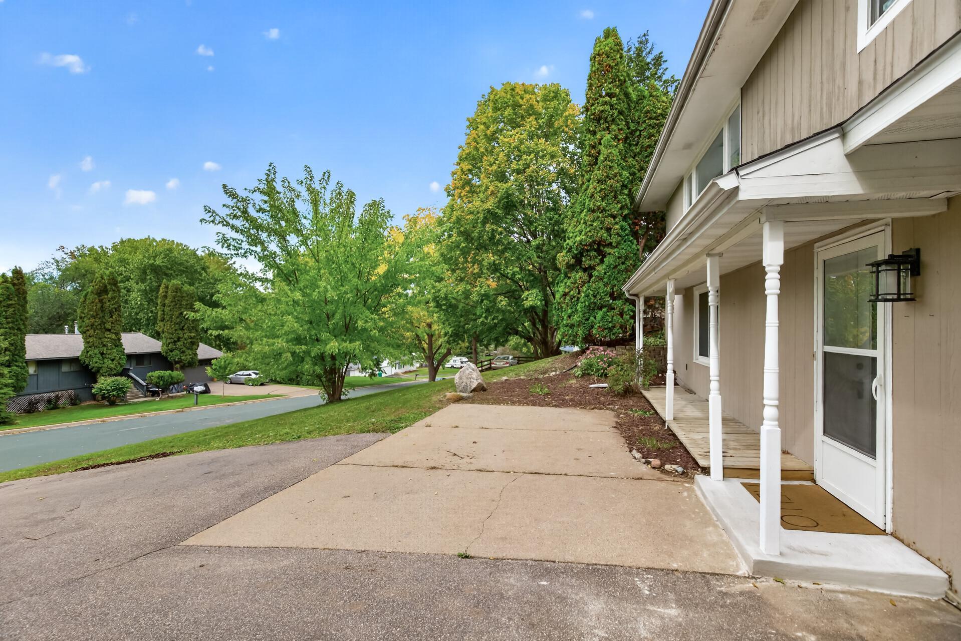 View of Residential at 13905 Steven Road, Burnsville MN 55337, Burnsville (30 of 38) - Mike Wilen | Minnesota Team Real Estate