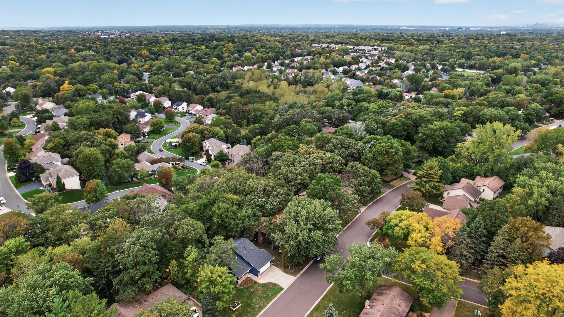 View of Residential at 4867 Richard Lane, Eagan MN 55122, Eagan (37 of 42) - Mike Wilen | Minnesota Team Real Estate