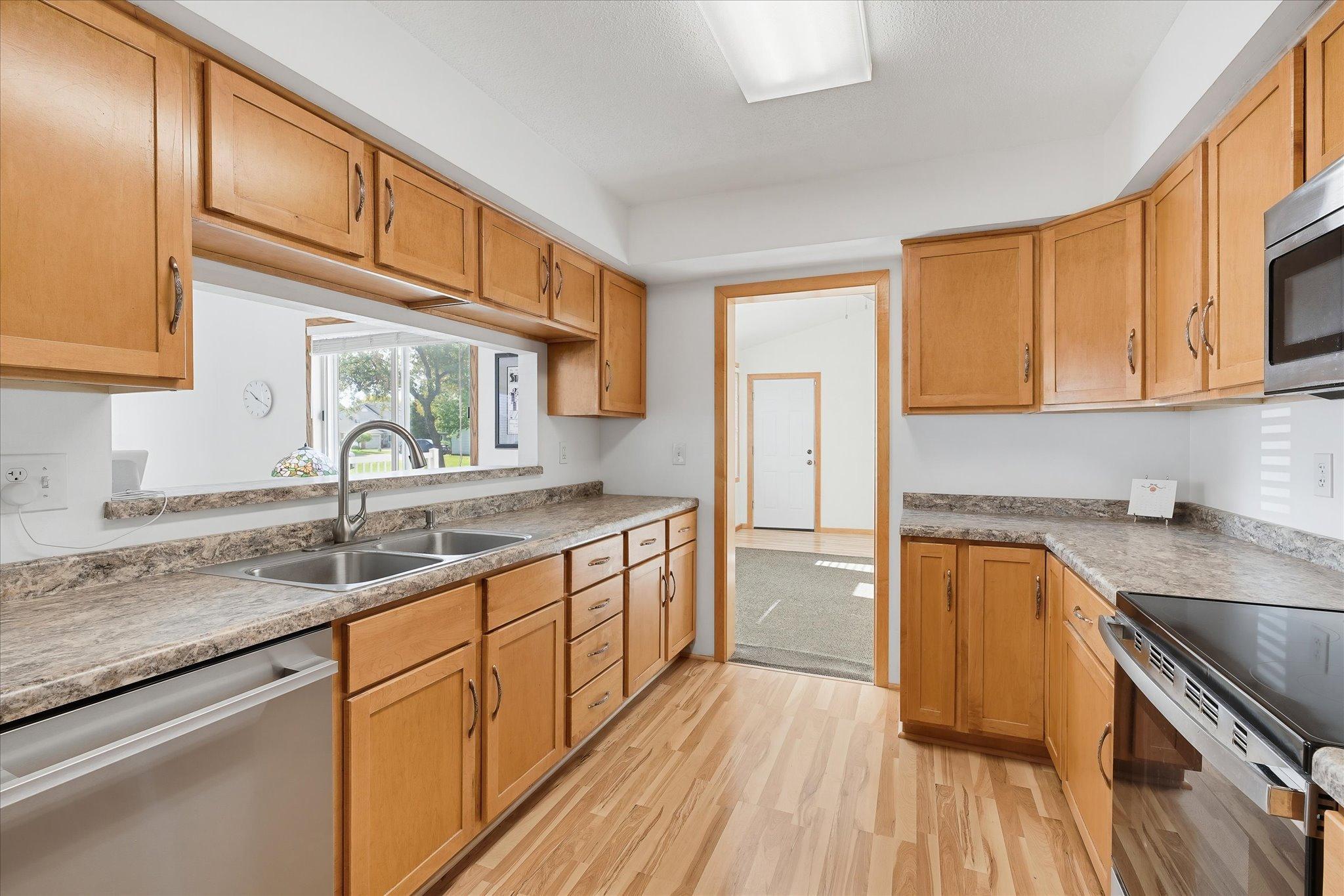 View of Residential at 7698 157th Street, Apple Valley MN 55124, Apple Valley (4 of 23) - Mike Wilen | Minnesota Team Real Estate