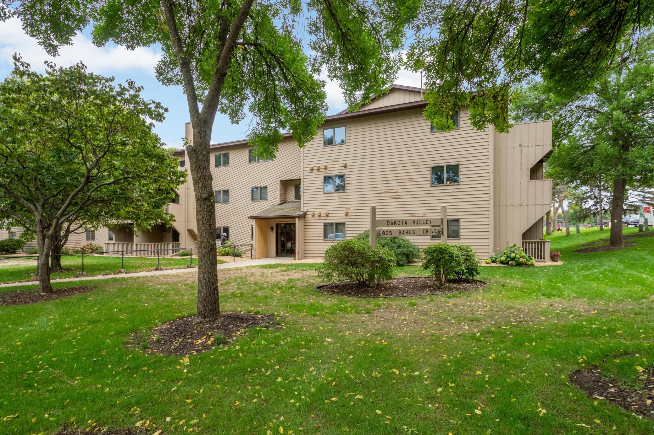 View of (CC) Low Rise (3- Levels) at 925 Bahls Drive, Hastings - Mike Wilen | Minnesota Team Real Estate