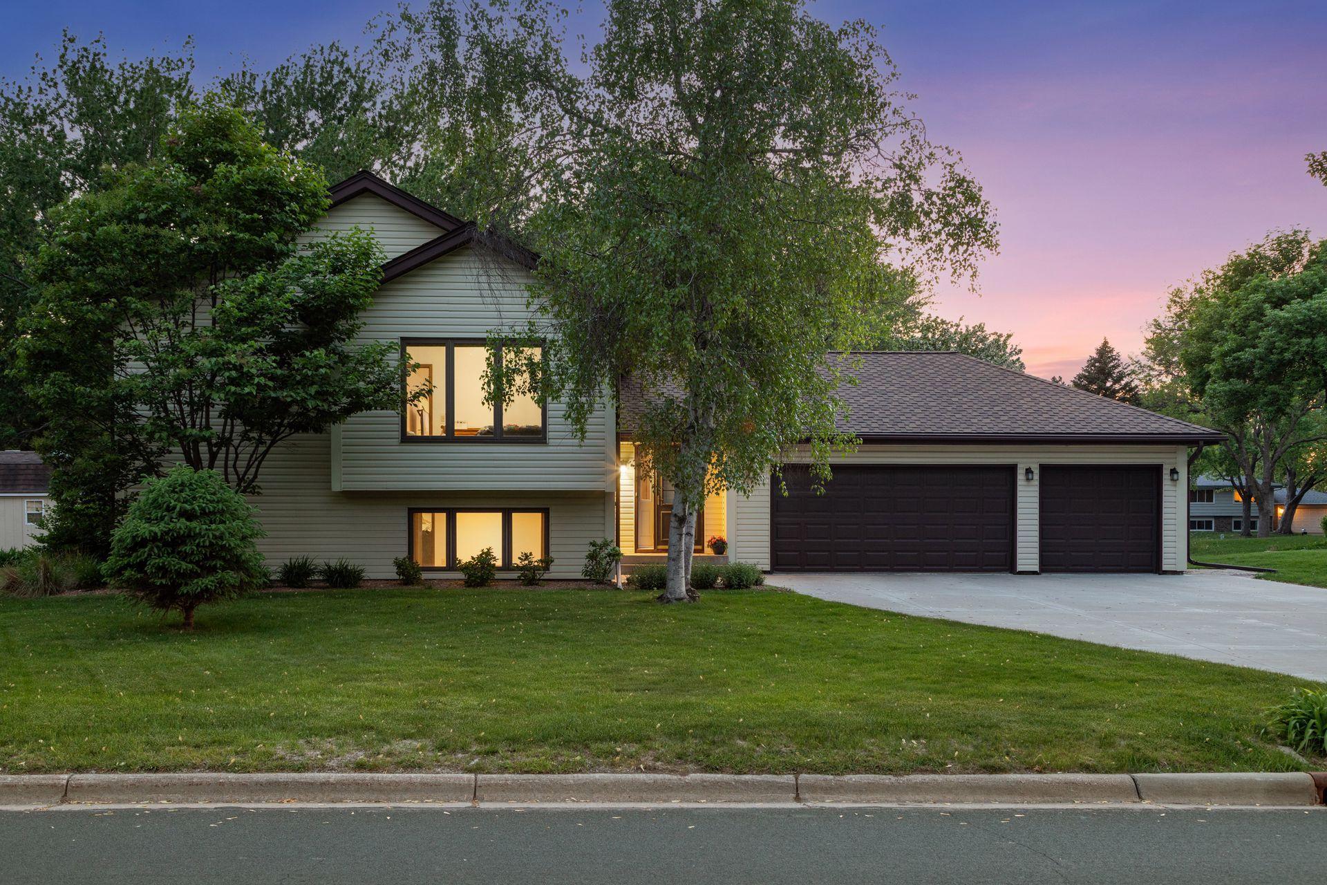 View of Single Family at 13000 Penn Avenue, Burnsville - Mike Wilen | Minnesota Team Real Estate