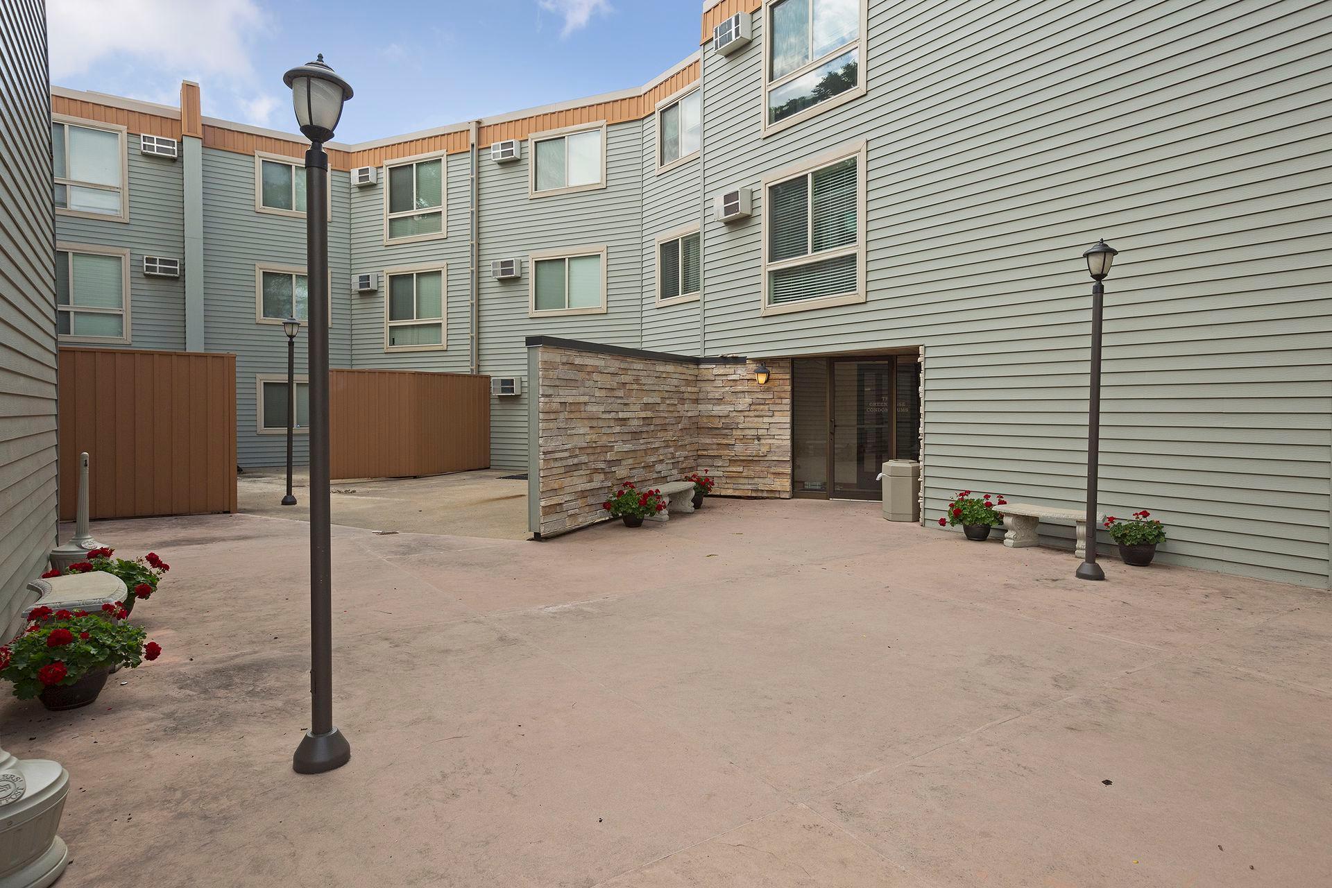 View of Residential at 3540 Hennepin Avenue #210, Minneapolis MN 55408, Minneapolis (16 of 20) - Mike Wilen | Minnesota Team Real Estate