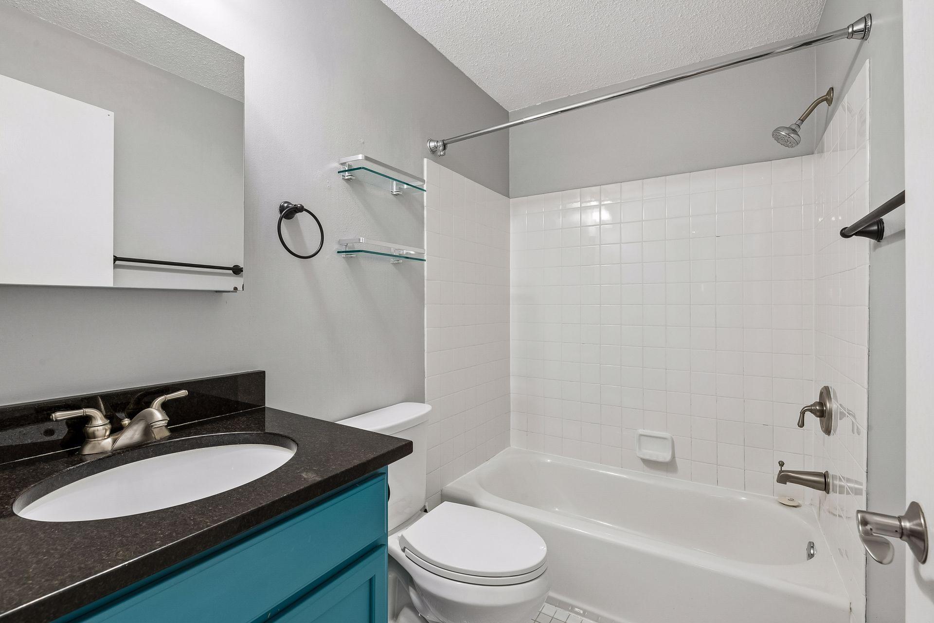 View of Residential at 3540 Hennepin Avenue #210, Minneapolis MN 55408, Minneapolis (13 of 20) - Mike Wilen | Minnesota Team Real Estate
