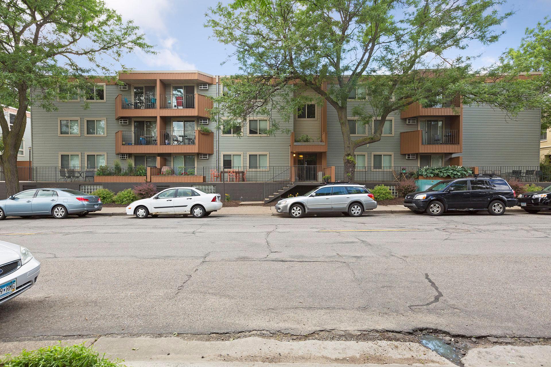 View of Residential at 3540 Hennepin Avenue #210, Minneapolis MN 55408, Minneapolis (15 of 20) - Mike Wilen | Minnesota Team Real Estate