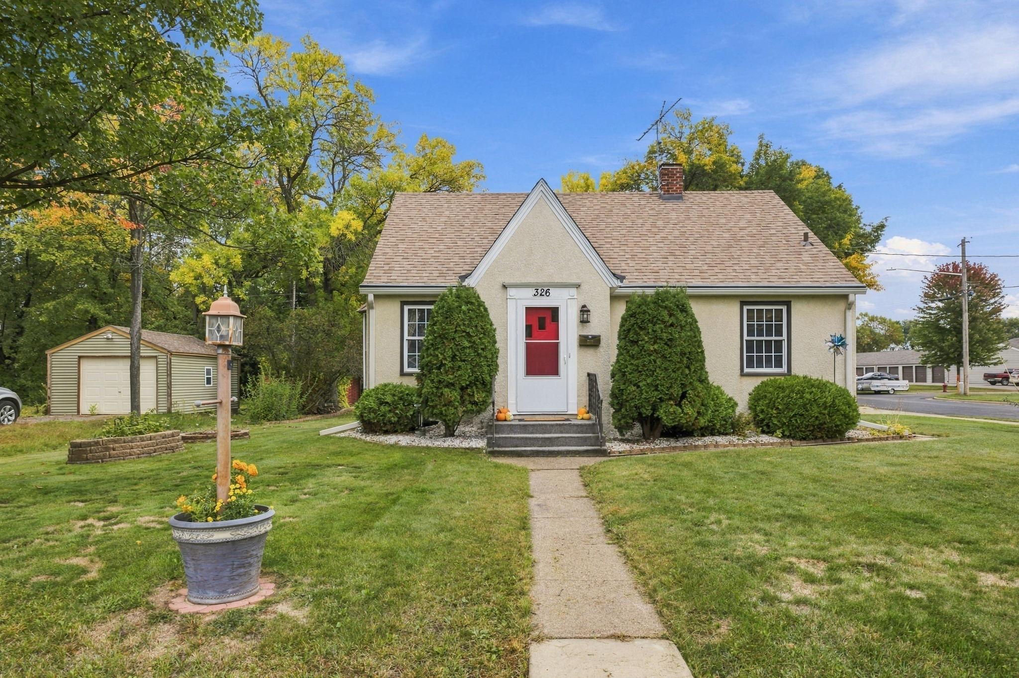 View of Single Family at 326 5th Avenue, Cambridge - Mike Wilen | Minnesota Team Real Estate