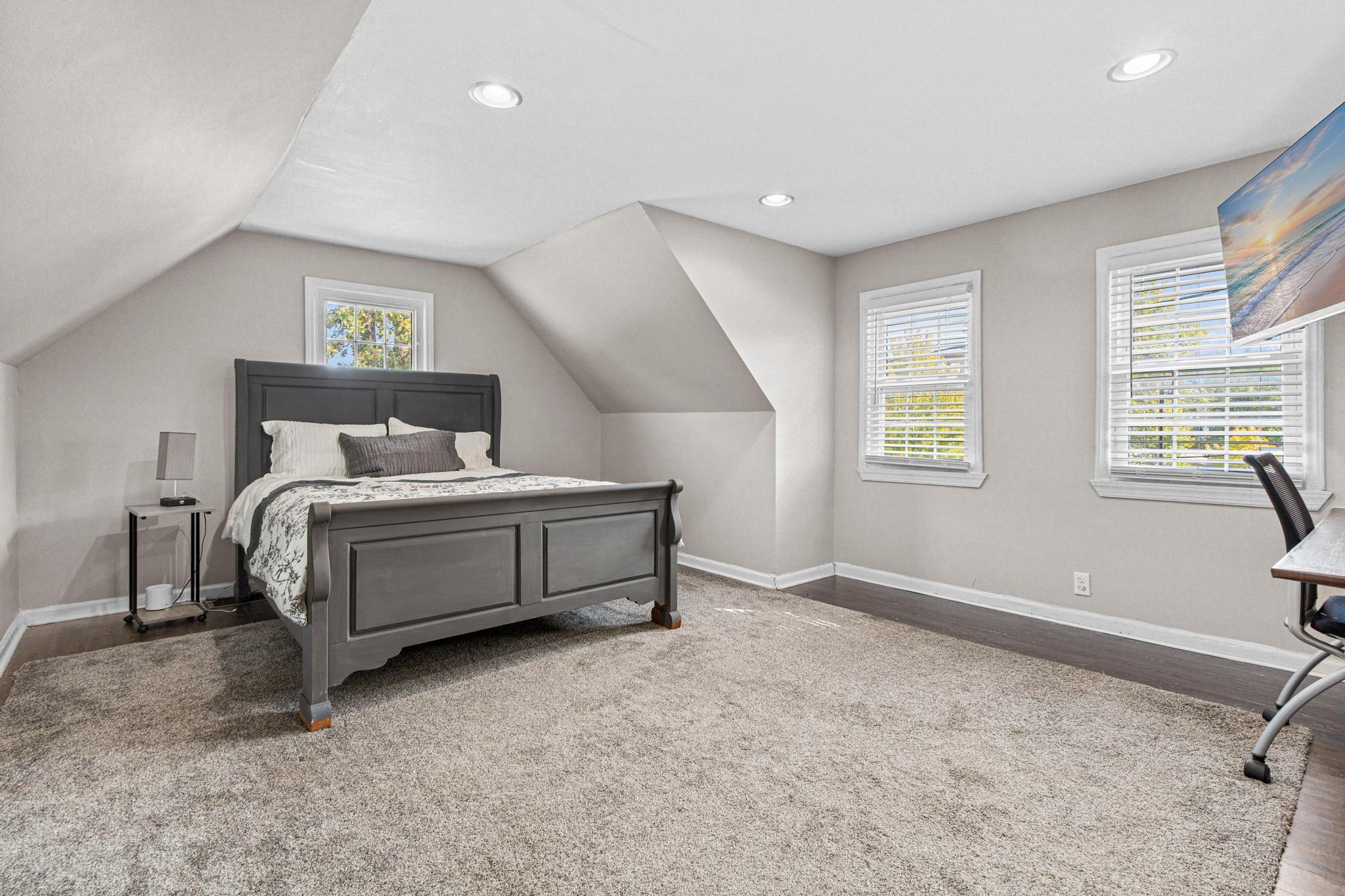 View of Residential at 7005 Oak Grove Boulevard, Richfield MN 55423, Richfield (27 of 46) - Mike Wilen | Minnesota Team Real Estate