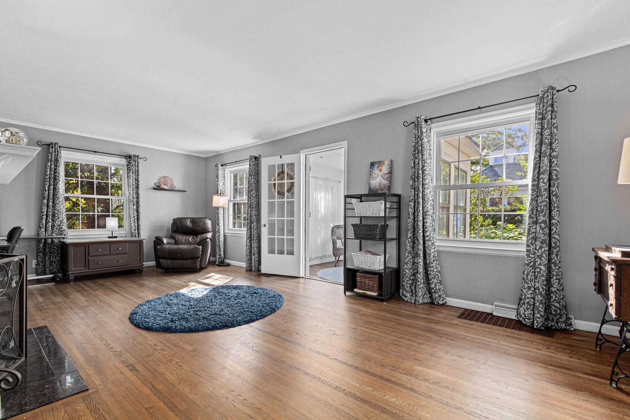 View of Residential at 7005 Oak Grove Boulevard, Richfield MN 55423, Richfield (13 of 46) - Mike Wilen | Minnesota Team Real Estate