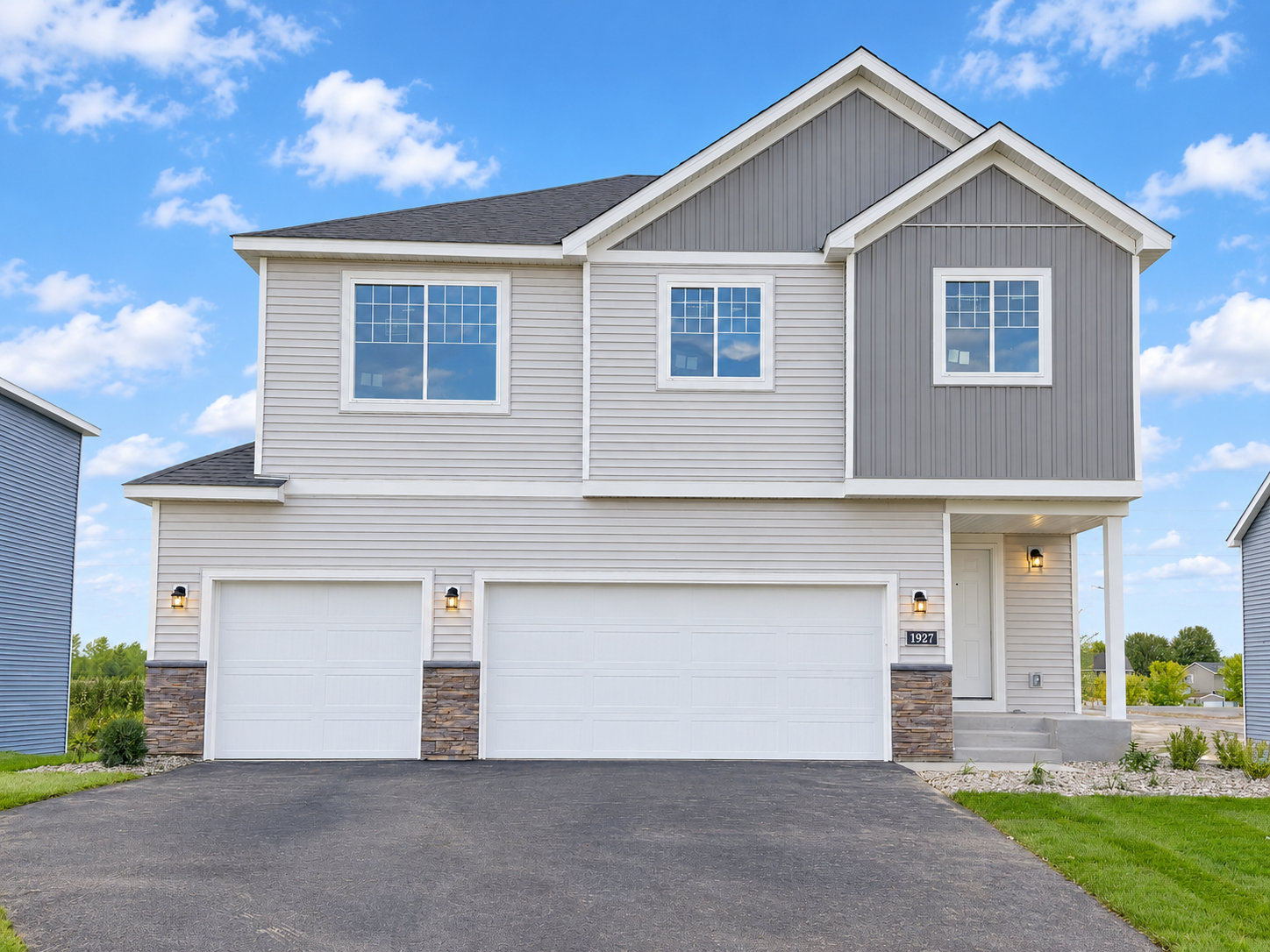 View of Single Family at 1927 Pierce Street, Cambridge - Mike Wilen | Minnesota Team Real Estate