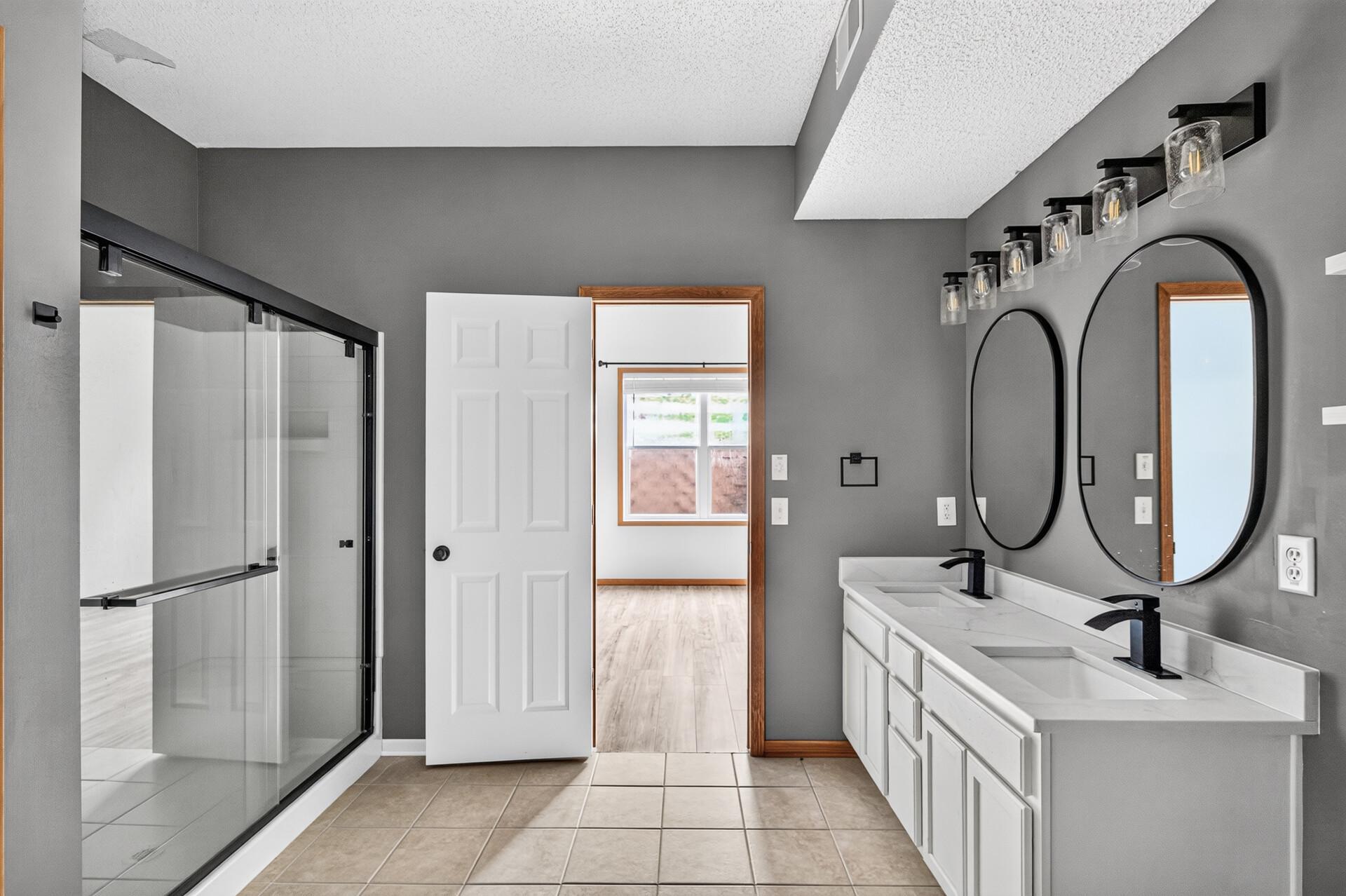 View of Residential at 4527 Bloomberg Lane, Inver Grove Heights MN 55076, Inver Grove Heights (19 of 29) - Mike Wilen | Minnesota Team Real Estate