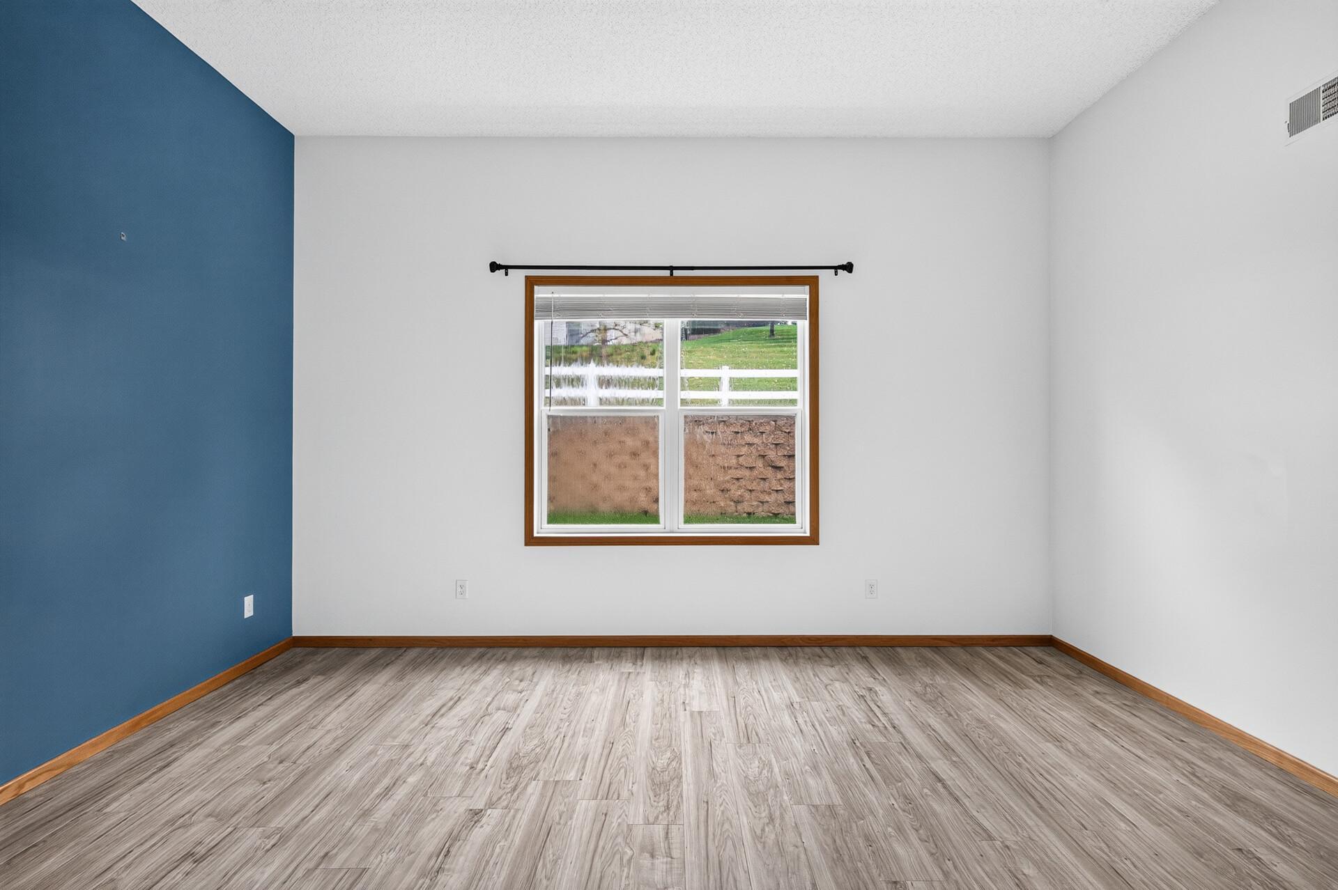 View of Residential at 4527 Bloomberg Lane, Inver Grove Heights MN 55076, Inver Grove Heights (18 of 29) - Mike Wilen | Minnesota Team Real Estate