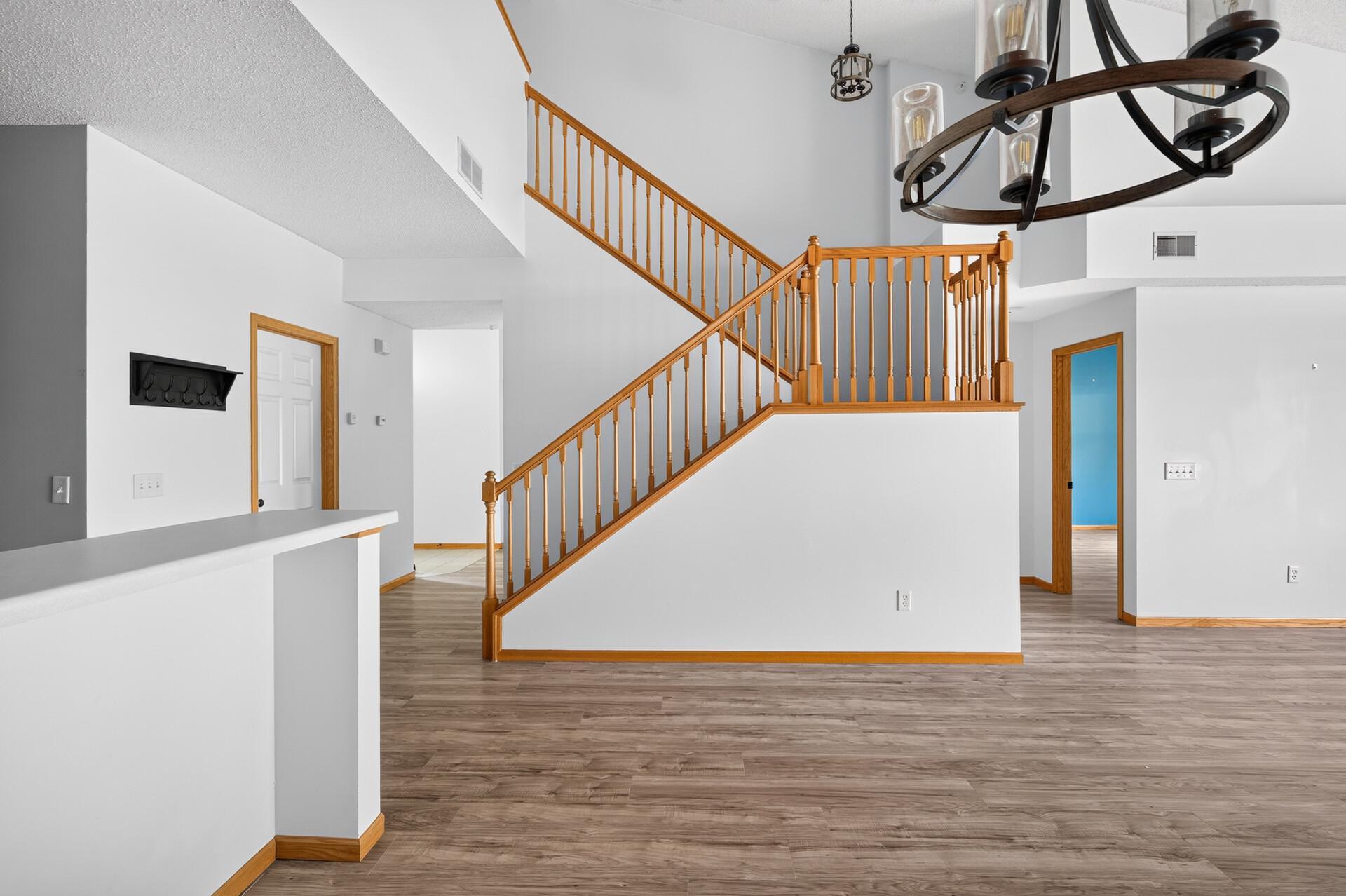 View of Residential at 4527 Bloomberg Lane, Inver Grove Heights MN 55076, Inver Grove Heights (10 of 29) - Mike Wilen | Minnesota Team Real Estate