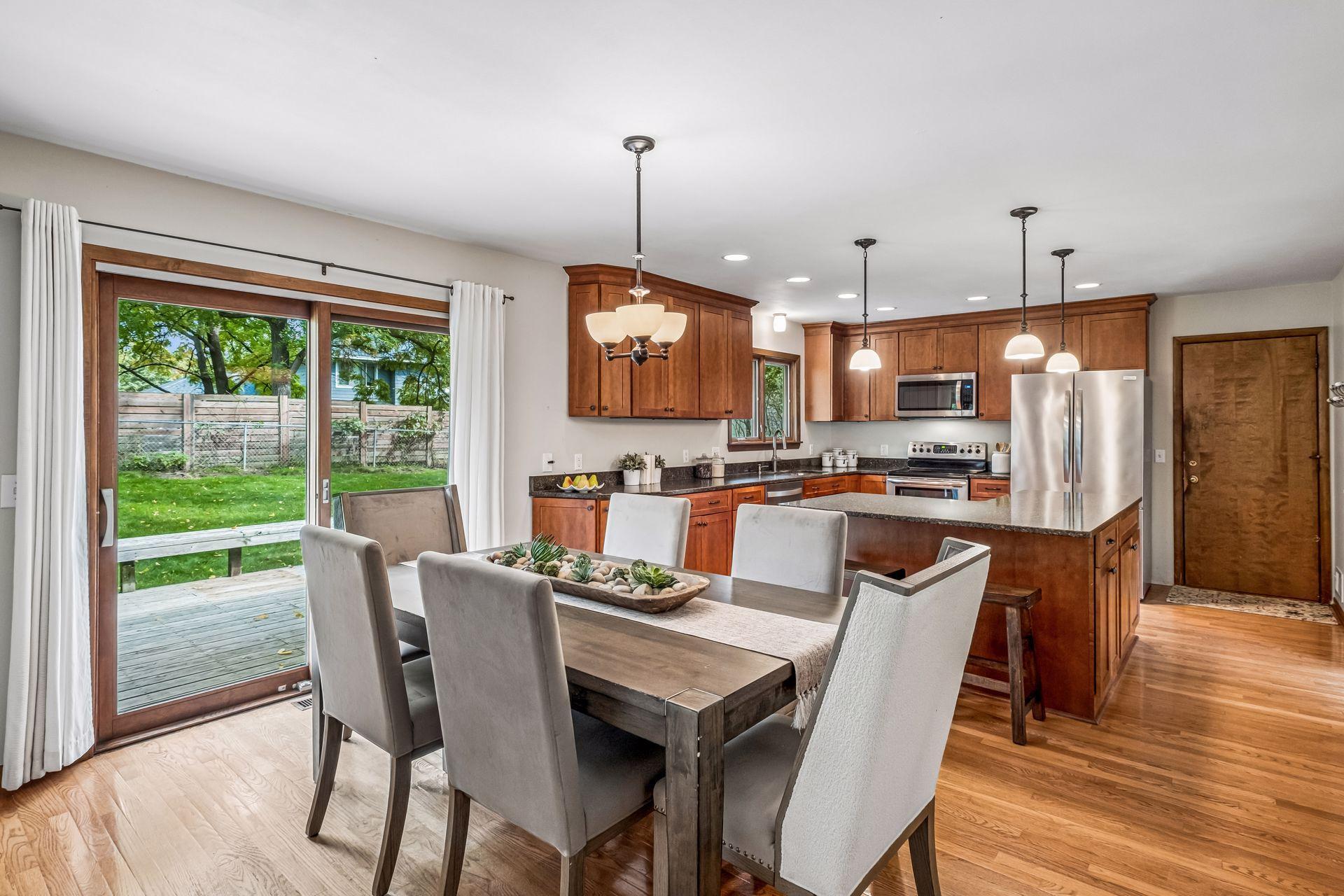 View of Residential at 10800 Oak Knoll Terrace, Minnetonka MN 55305, Minnetonka (9 of 25) - Mike Wilen | Minnesota Team Real Estate