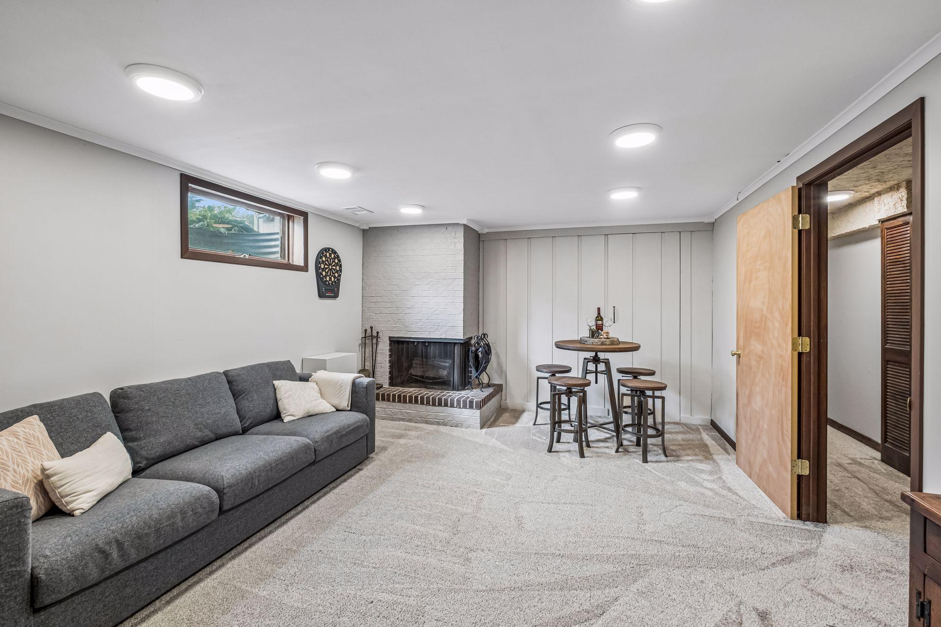 View of Residential at 10800 Oak Knoll Terrace, Minnetonka MN 55305, Minnetonka (18 of 25) - Mike Wilen | Minnesota Team Real Estate