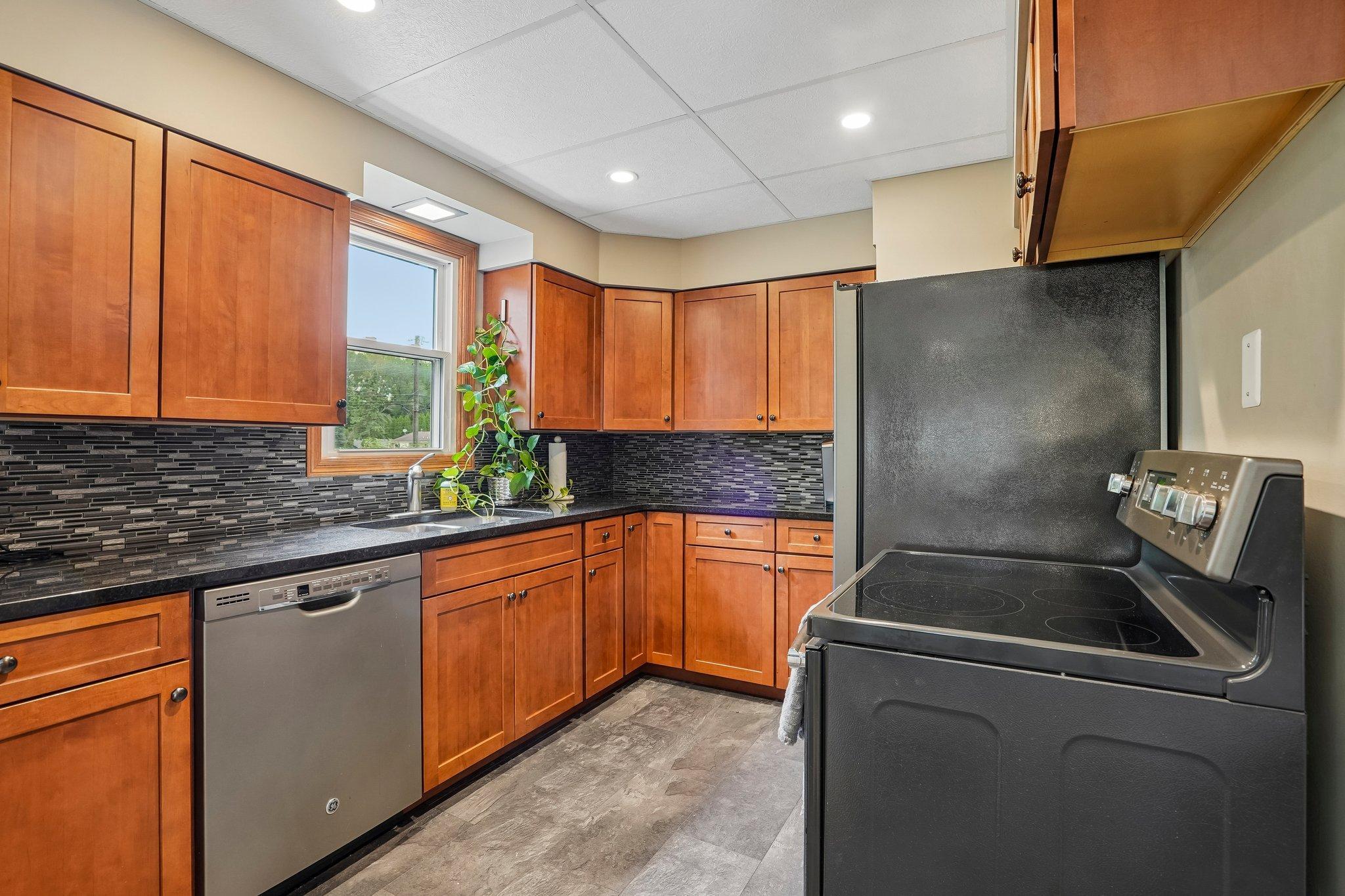 View of Residential at 593 Century Avenue, Maplewood MN 55119, Maplewood (12 of 48) - Mike Wilen | Minnesota Team Real Estate