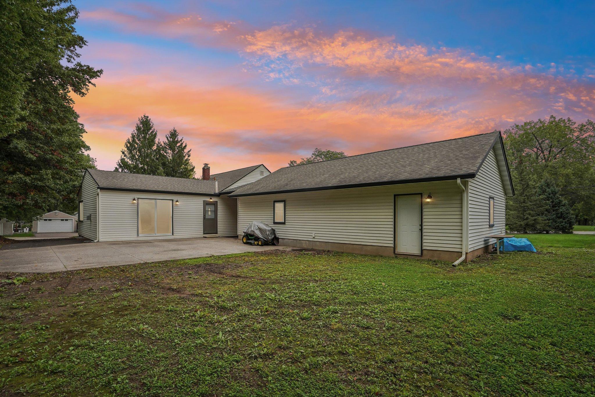 View of Residential at 593 Century Avenue, Maplewood MN 55119, Maplewood (47 of 48) - Mike Wilen | Minnesota Team Real Estate