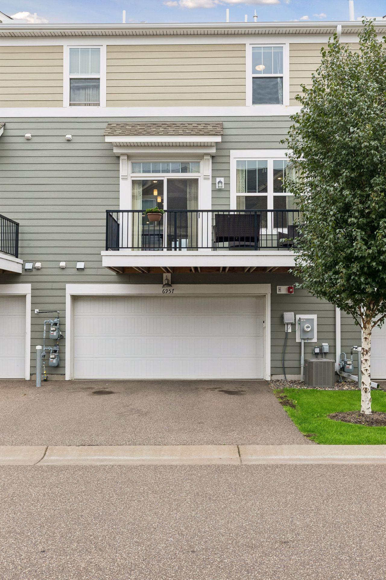 View of Residential at 6957 Locke Pointe Drive, Fridley MN 55432, Fridley (43 of 45) - Mike Wilen | Minnesota Team Real Estate