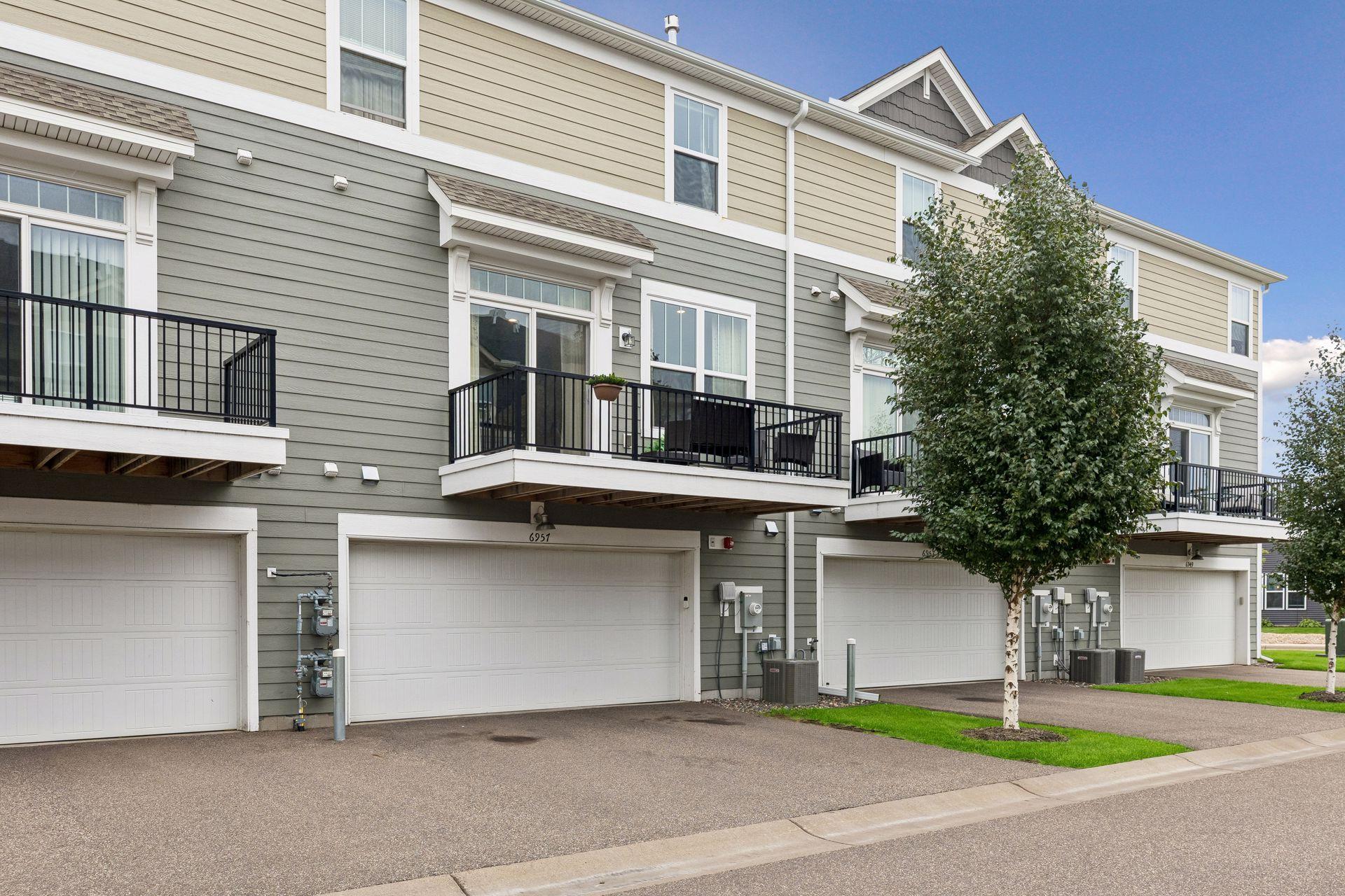 View of Residential at 6957 Locke Pointe Drive, Fridley MN 55432, Fridley (41 of 45) - Mike Wilen | Minnesota Team Real Estate