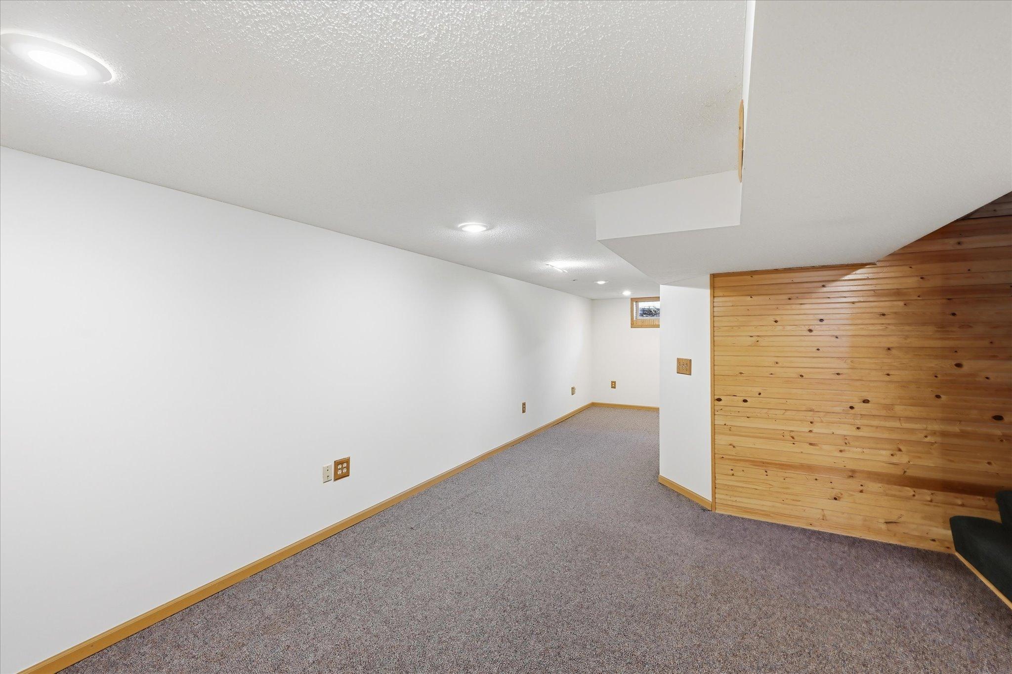 View of Residential at 4070 Jay Lane, White Bear Lake MN 55110, White Bear Lake (16 of 26) - Mike Wilen | Minnesota Team Real Estate