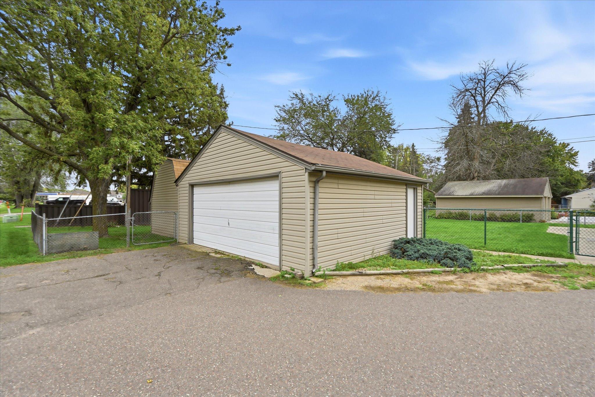 View of Residential at 4070 Jay Lane, White Bear Lake MN 55110, White Bear Lake (24 of 26) - Mike Wilen | Minnesota Team Real Estate