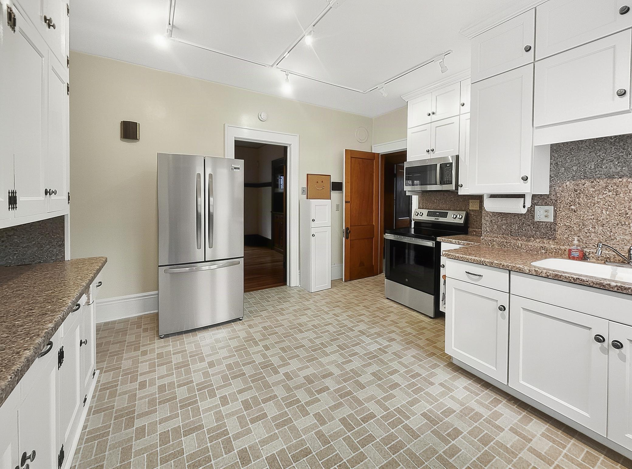 View of Residential at 690 Ohio Street, Saint Paul MN 55107, Saint Paul (4 of 30) - Mike Wilen | Minnesota Team Real Estate