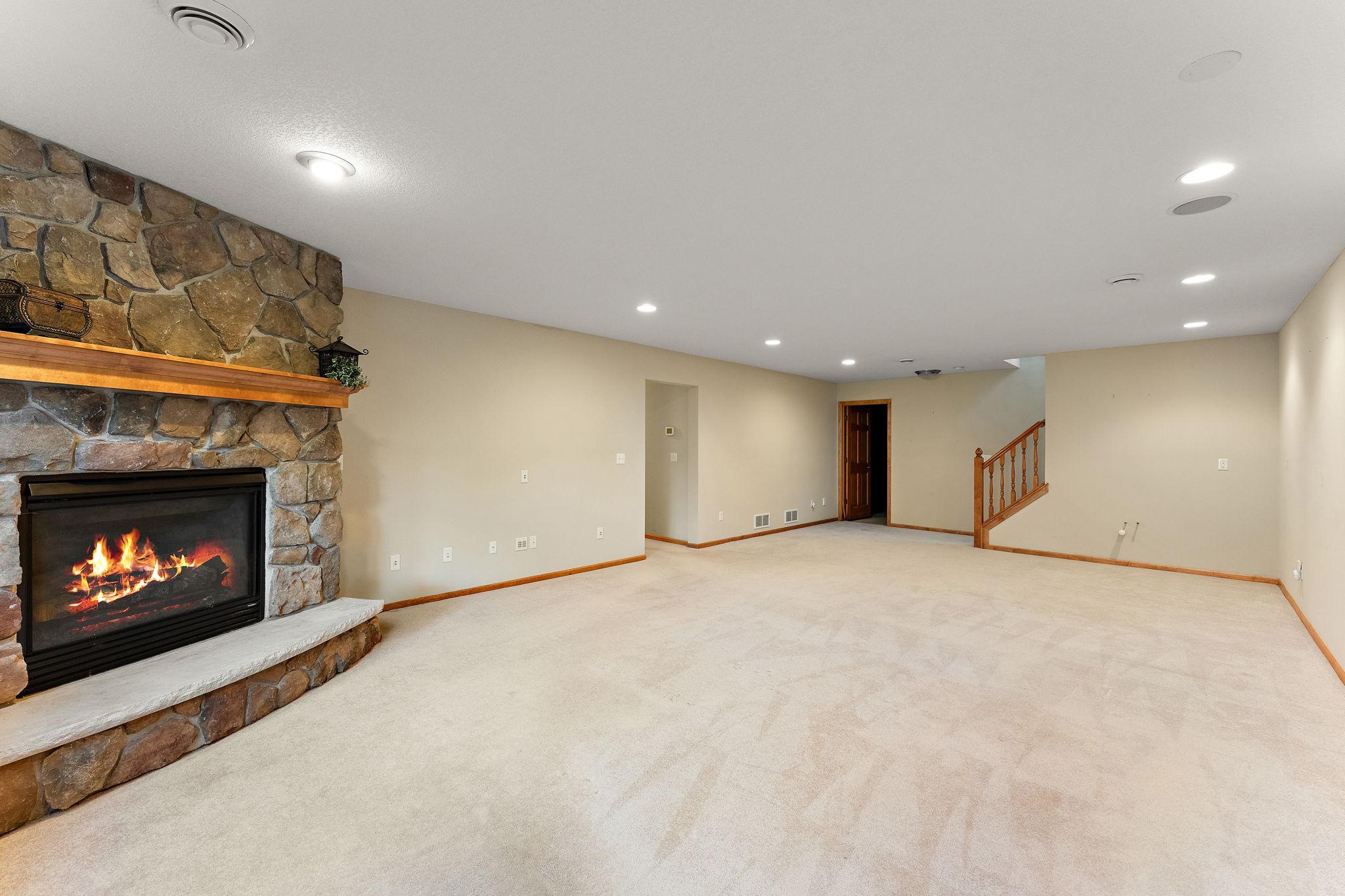 View of Residential at 10547 Hawthorn Court, Woodbury MN 55129, Woodbury (27 of 48) - Mike Wilen | Minnesota Team Real Estate