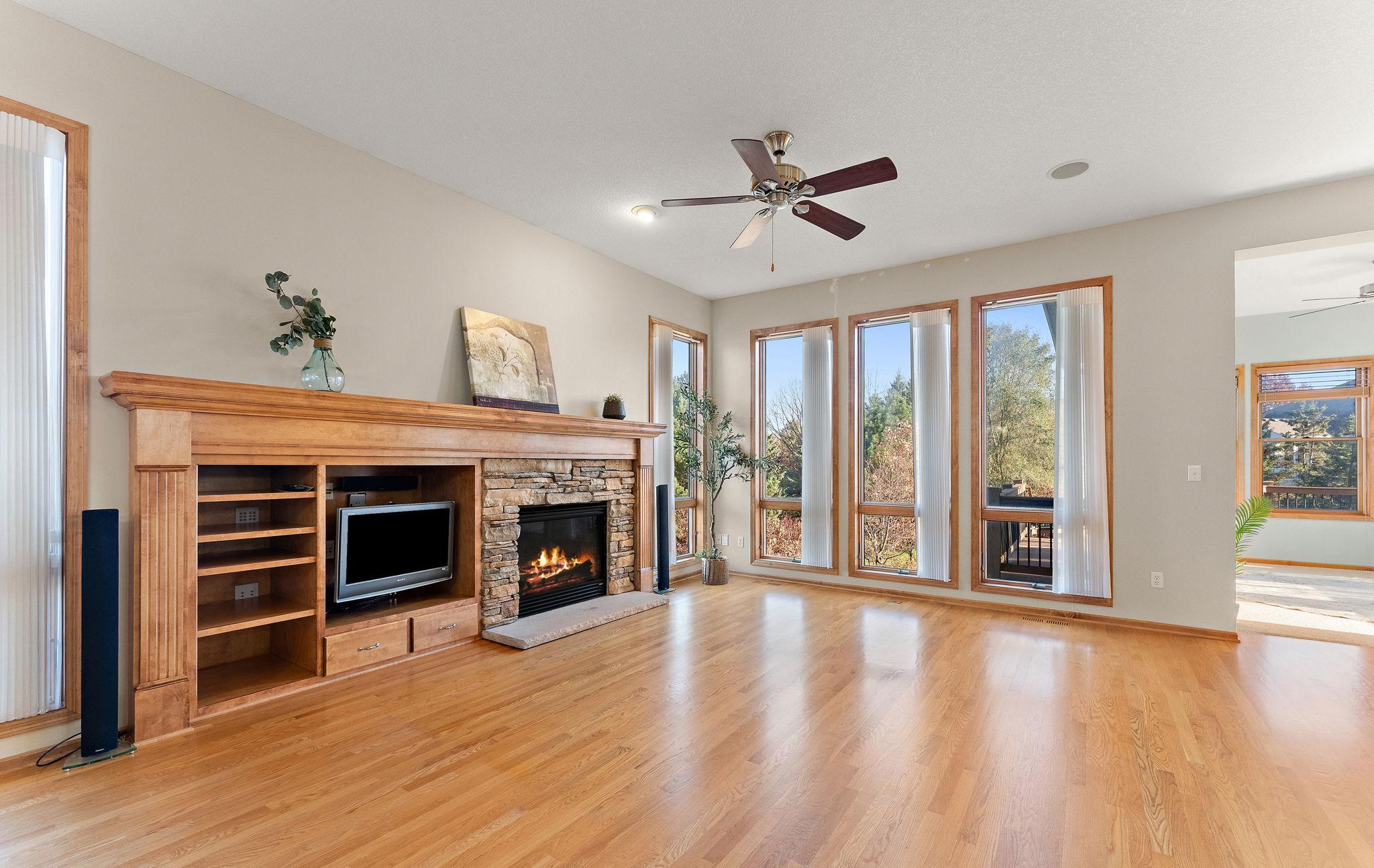 View of Residential at 10547 Hawthorn Court, Woodbury MN 55129, Woodbury (13 of 48) - Mike Wilen | Minnesota Team Real Estate