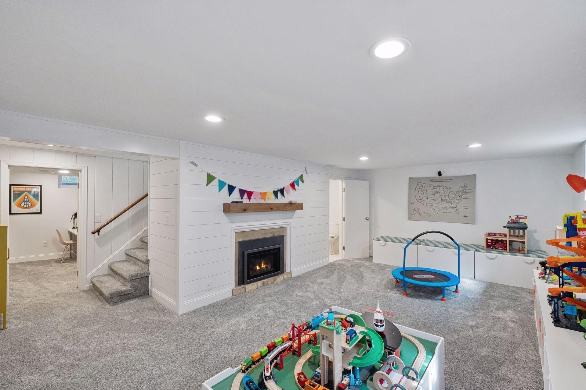 View of Residential at 2019 Bayard Avenue, Saint Paul MN 55116, Saint Paul (38 of 56) - Mike Wilen | Minnesota Team Real Estate