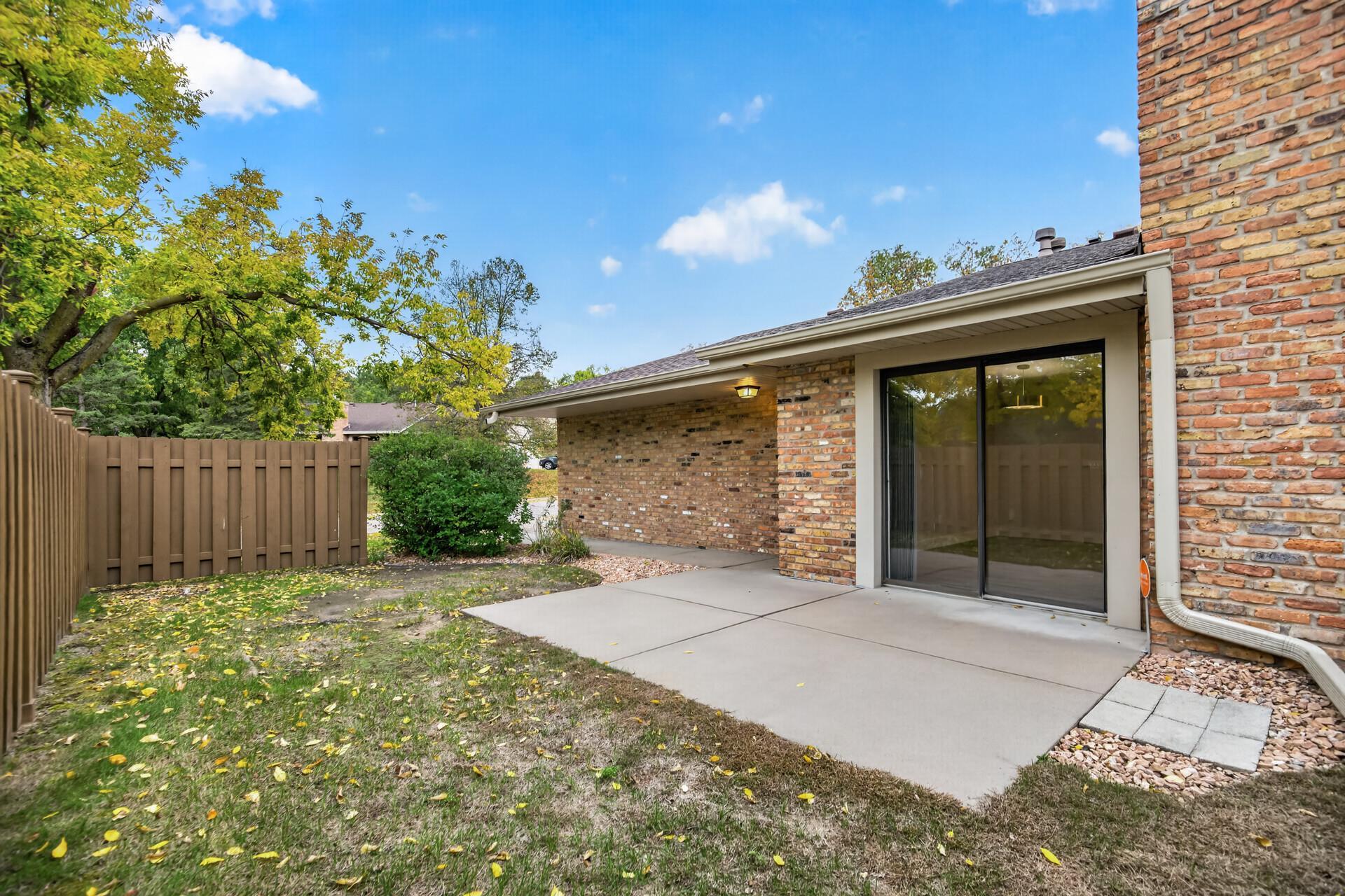 View of Residential at 2261 Wildwood Circle, Minnetonka MN 55305, Minnetonka (25 of 29) - Mike Wilen | Minnesota Team Real Estate