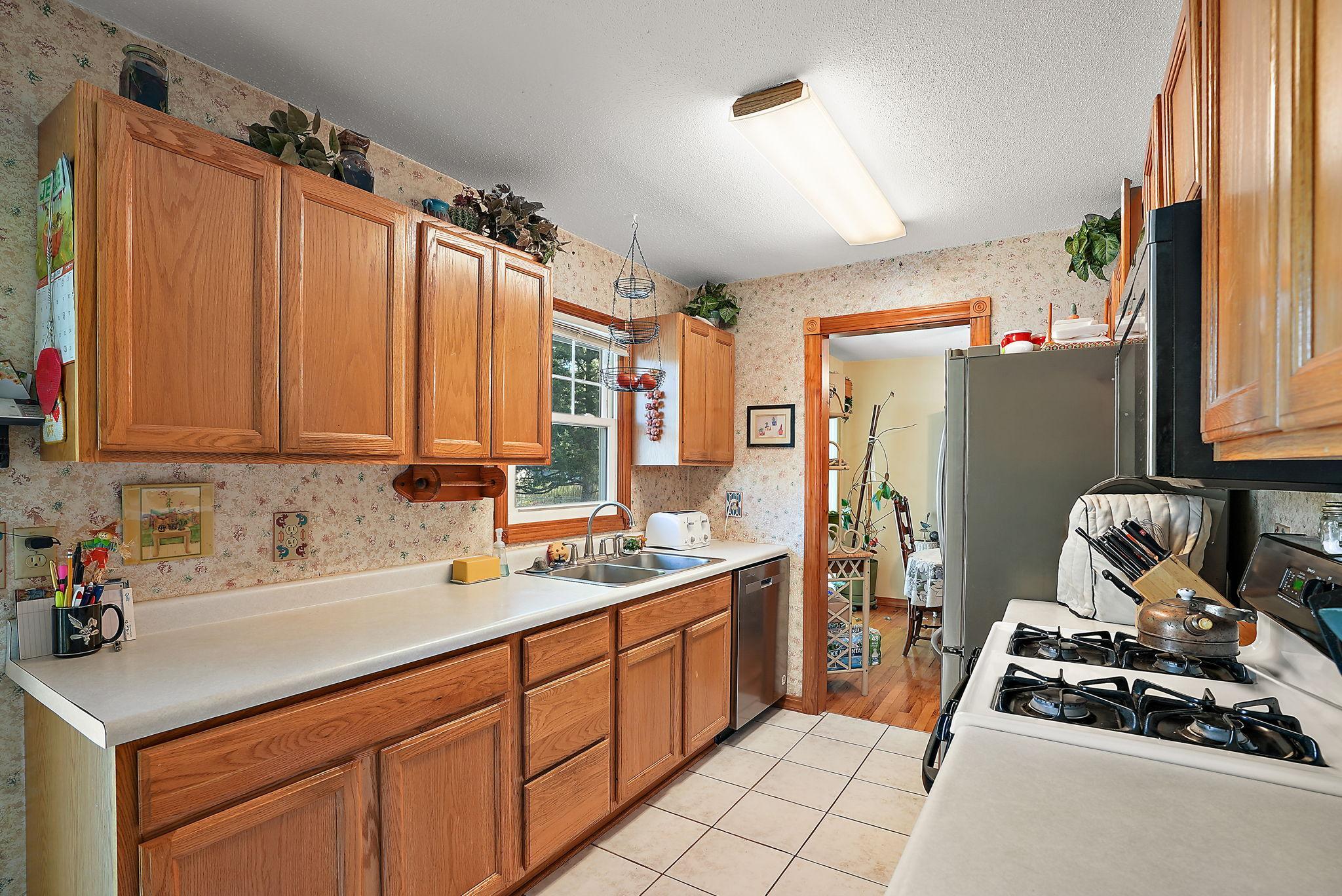 View of Residential at 8116 June Avenue, Brooklyn Park MN 55443, Brooklyn Park (10 of 32) - Mike Wilen | Minnesota Team Real Estate