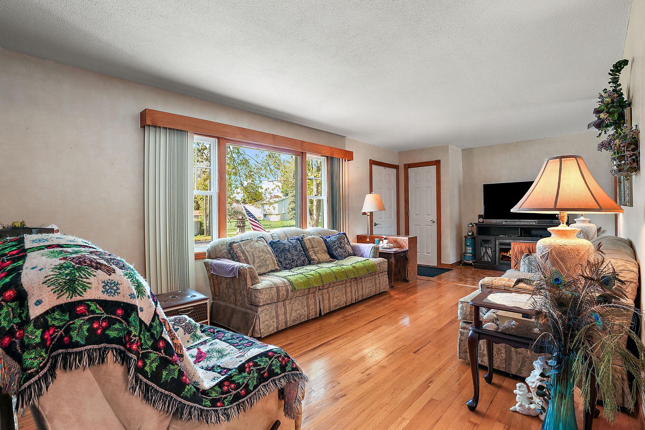 View of Residential at 8116 June Avenue, Brooklyn Park MN 55443, Brooklyn Park (4 of 32) - Mike Wilen | Minnesota Team Real Estate