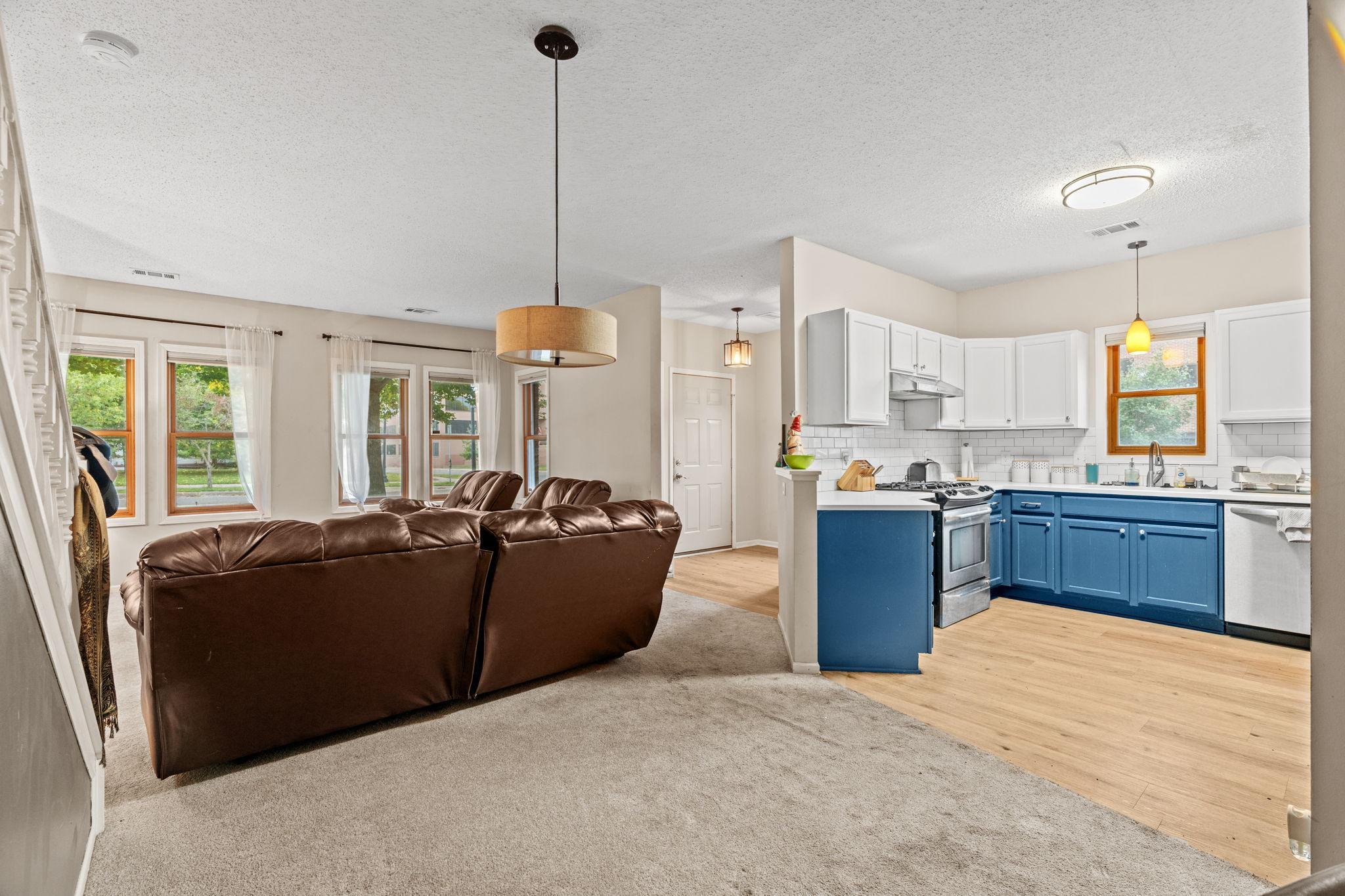 View of Residential at 500 27th Street, Minneapolis MN 55408, Minneapolis (10 of 33) - Mike Wilen | Minnesota Team Real Estate